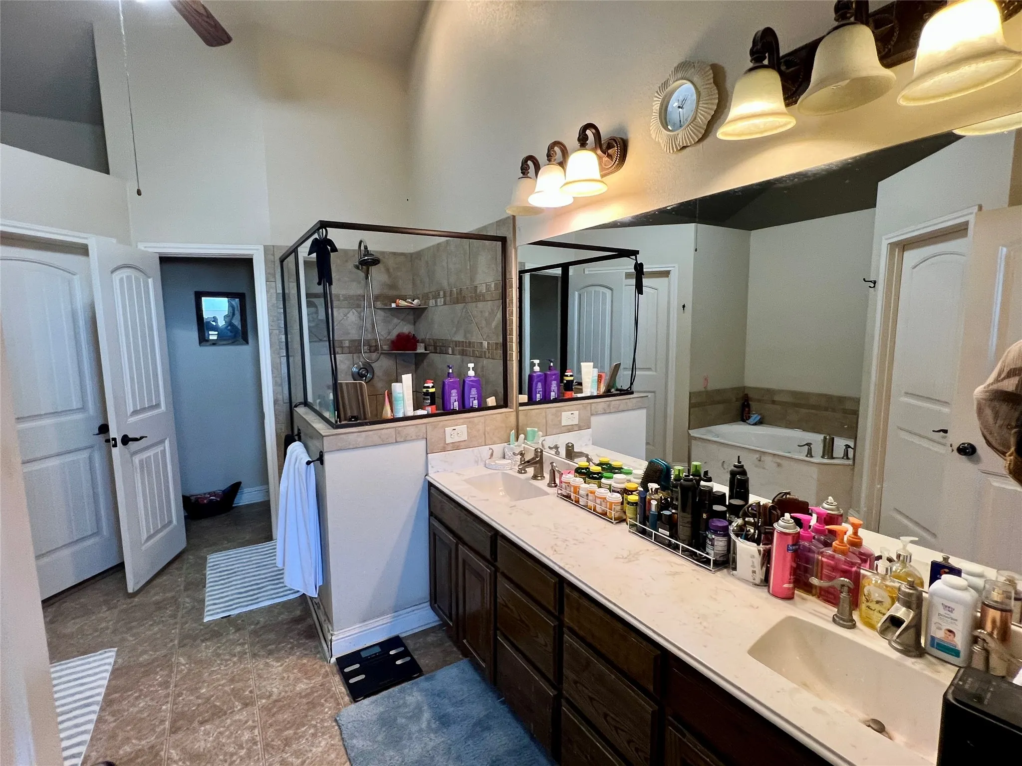 Single Family Residence For Sale in Kaufman County , 9595 County Road 262, Crandall, Texas 75114, 5 Bedroom, 4 Bathroom, Garage spaces, 5,587 Sqft, built in 2012, Preowned, Price $1,999,999, mls#21197073, Real Estate Agent in Crandall, Homes For Sale in Kaufman county, Homes For Sale in Crandall, Realtor in Crandall Texas, Real Estate Brokerage Independent Realty Texas, Luminita Cordes Realtor