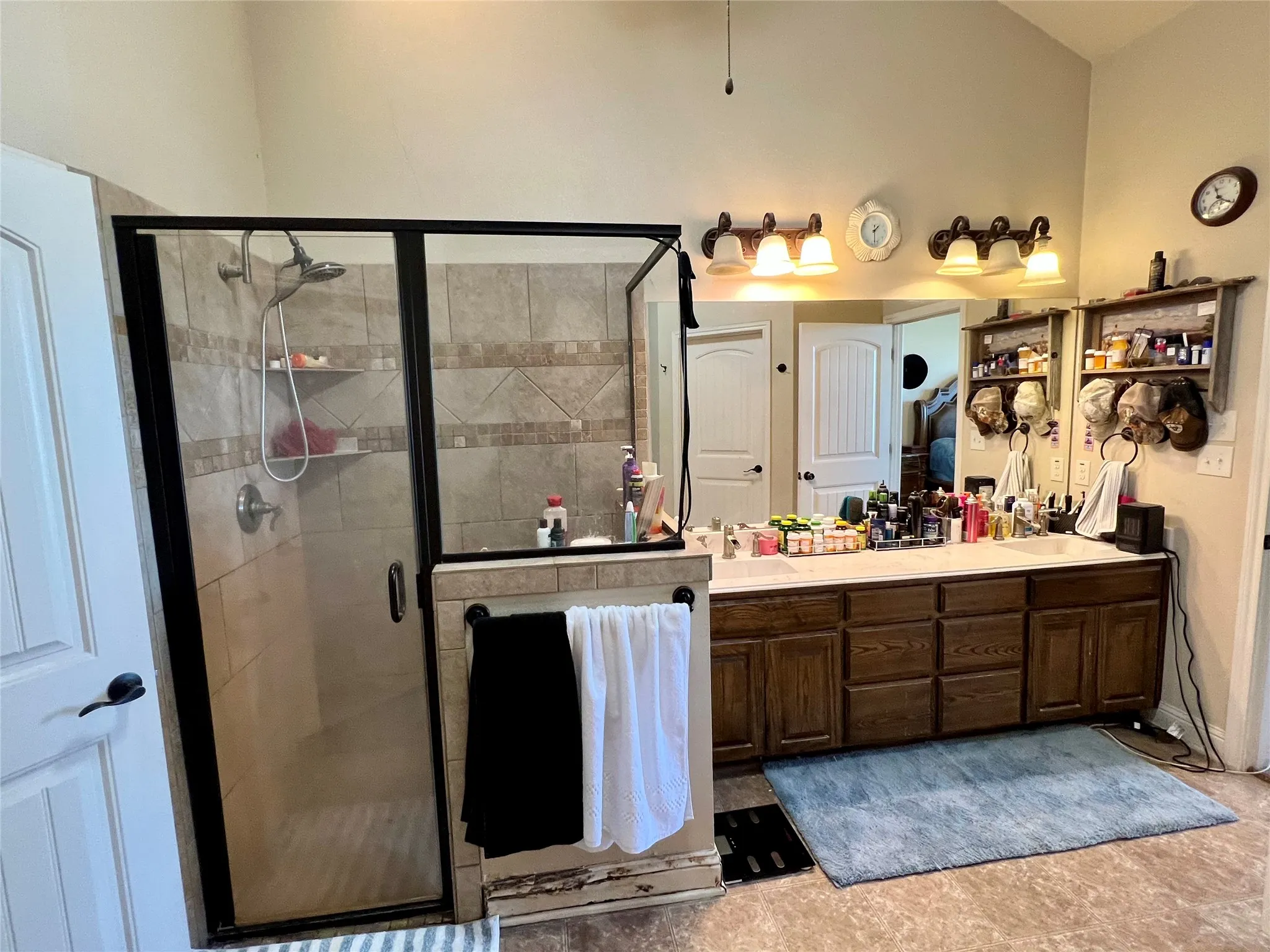 Single Family Residence For Sale in Kaufman County , 9595 County Road 262, Crandall, Texas 75114, 5 Bedroom, 4 Bathroom, Garage spaces, 5,587 Sqft, built in 2012, Preowned, Price $1,999,999, mls#21197073, Real Estate Agent in Crandall, Homes For Sale in Kaufman county, Homes For Sale in Crandall, Realtor in Crandall Texas, Real Estate Brokerage Independent Realty Texas, Luminita Cordes Realtor