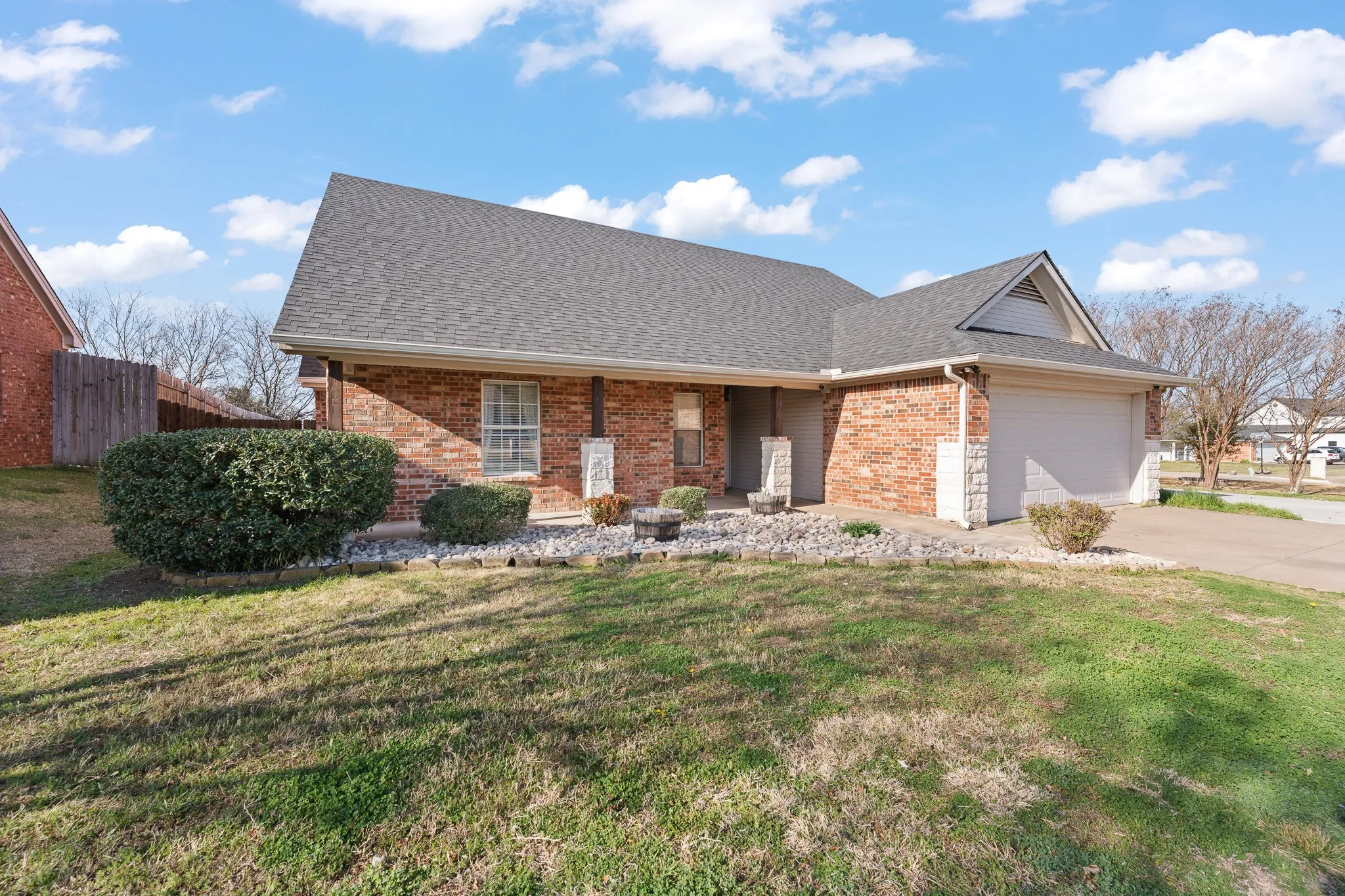 Single Family Residence For Sale in Johnson County , 529 Mckittrick Court, Godley, Texas 76044, 4 Bedroom, 2 Bathroom, 2 Garage spaces, 2,010 Sqft, built in 2002, mls#21190244, Real Estate Agent in Godley, Homes For Sale in Johnson county, Homes For Sale in Godley, Realtor in Godley Texas, Real Estate Brokerage Independent Realty Texas, Luminita Cordes Realtor