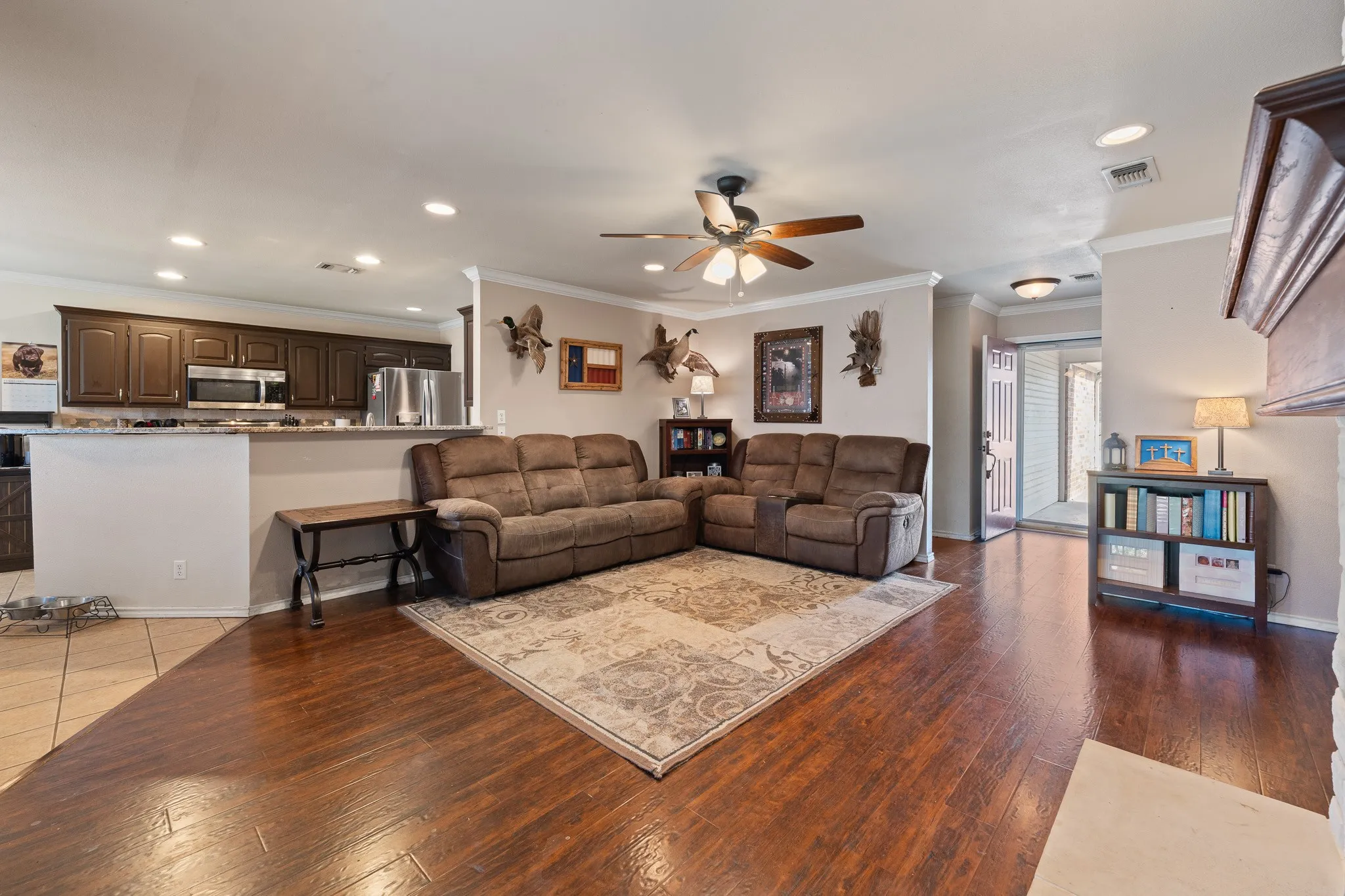 Single Family Residence For Sale in Johnson County , 529 Mckittrick Court, Godley, Texas 76044, 4 Bedroom, 2 Bathroom, 2 Garage spaces, 2,010 Sqft, built in 2002, mls#21190244, Real Estate Agent in Godley, Homes For Sale in Johnson county, Homes For Sale in Godley, Realtor in Godley Texas, Real Estate Brokerage Independent Realty Texas, Luminita Cordes Realtor