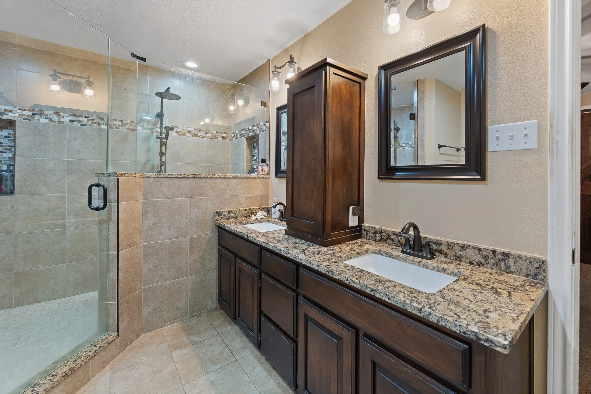 Single Family Residence For Sale in Johnson County , 529 Mckittrick Court, Godley, Texas 76044, 4 Bedroom, 2 Bathroom, 2 Garage spaces, 2,010 Sqft, built in 2002, mls#21190244, Real Estate Agent in Godley, Homes For Sale in Johnson county, Homes For Sale in Godley, Realtor in Godley Texas, Real Estate Brokerage Independent Realty Texas, Luminita Cordes Realtor