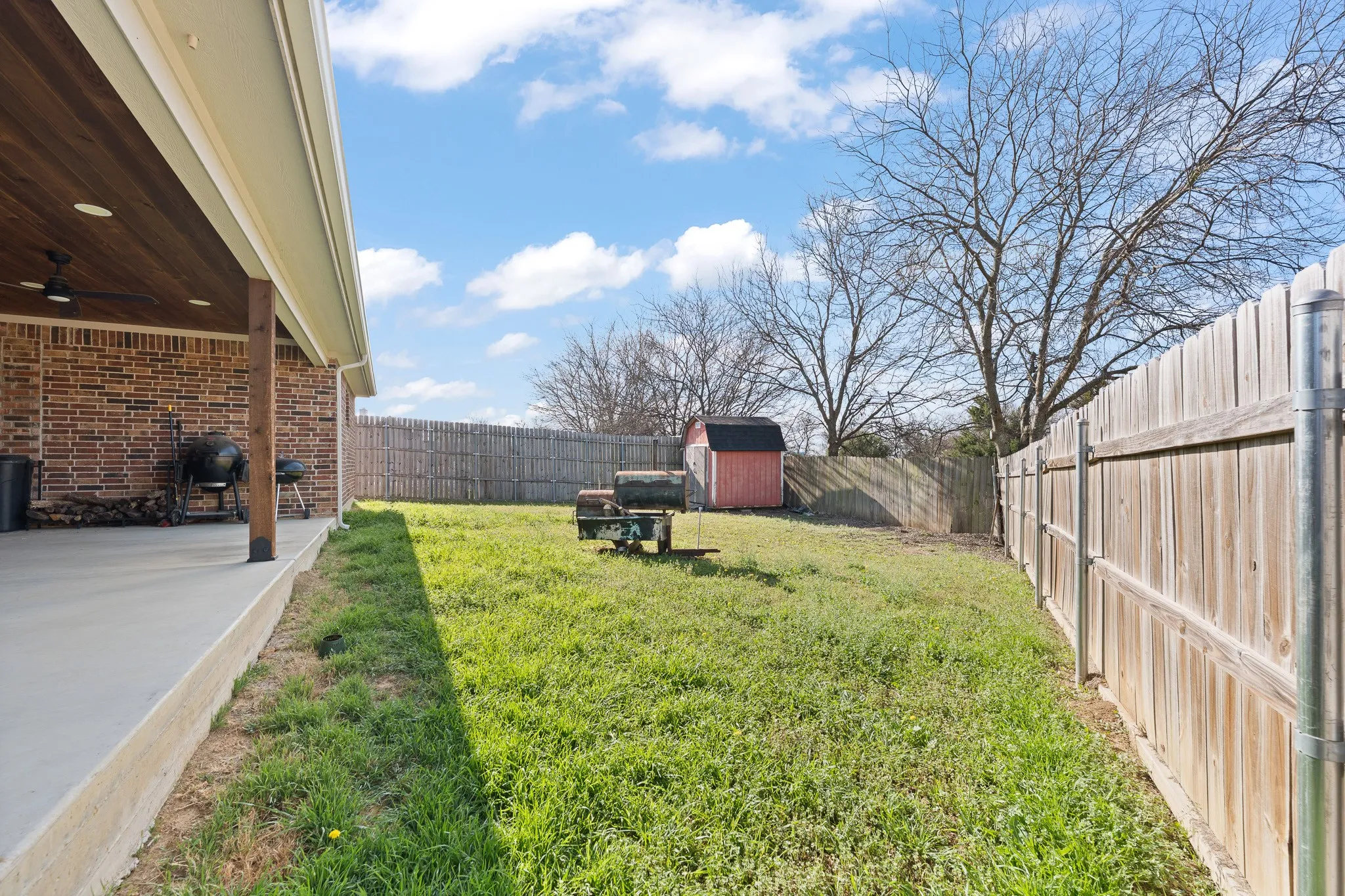 Single Family Residence For Sale in Johnson County , 529 Mckittrick Court, Godley, Texas 76044, 4 Bedroom, 2 Bathroom, 2 Garage spaces, 2,010 Sqft, built in 2002, mls#21190244, Real Estate Agent in Godley, Homes For Sale in Johnson county, Homes For Sale in Godley, Realtor in Godley Texas, Real Estate Brokerage Independent Realty Texas, Luminita Cordes Realtor