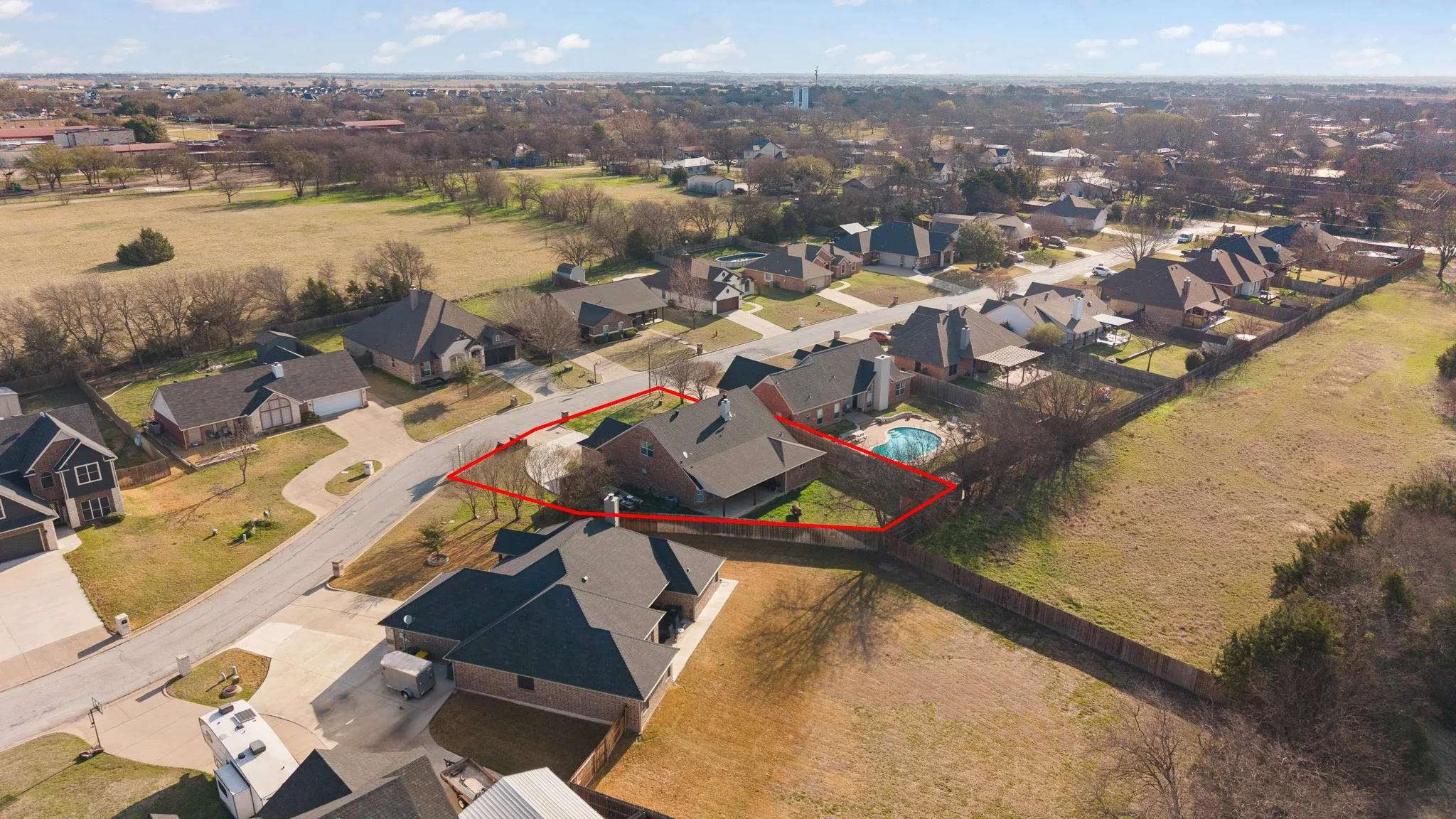 Single Family Residence For Sale in Johnson County , 529 Mckittrick Court, Godley, Texas 76044, 4 Bedroom, 2 Bathroom, 2 Garage spaces, 2,010 Sqft, built in 2002, mls#21190244, Real Estate Agent in Godley, Homes For Sale in Johnson county, Homes For Sale in Godley, Realtor in Godley Texas, Real Estate Brokerage Independent Realty Texas, Luminita Cordes Realtor