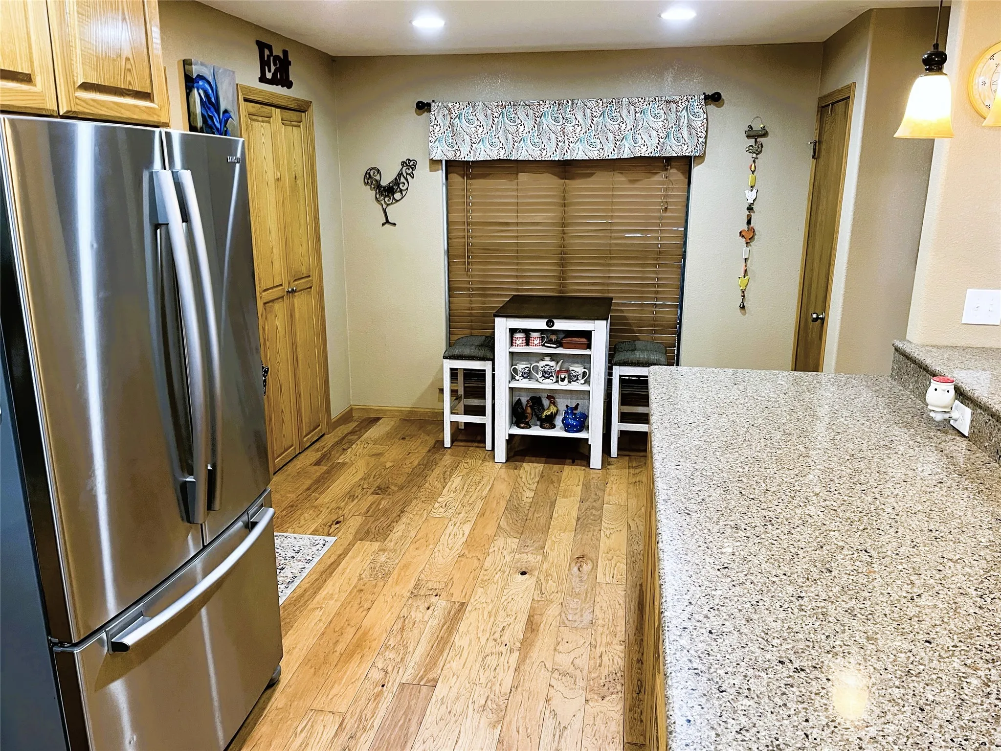 Single Family Residence For Sale in Limestone County , 203 Jane Street, Groesbeck, Texas 76642, 3 Bedroom, 3 Bathroom, 2 Garage spaces, 2,761 Sqft, built in 1981, mls#21184605, Real Estate Agent in Groesbeck, Homes For Sale in Limestone county, Homes For Sale in Groesbeck, Realtor in Groesbeck Texas, Real Estate Brokerage Independent Realty Texas, Luminita Cordes Realtor