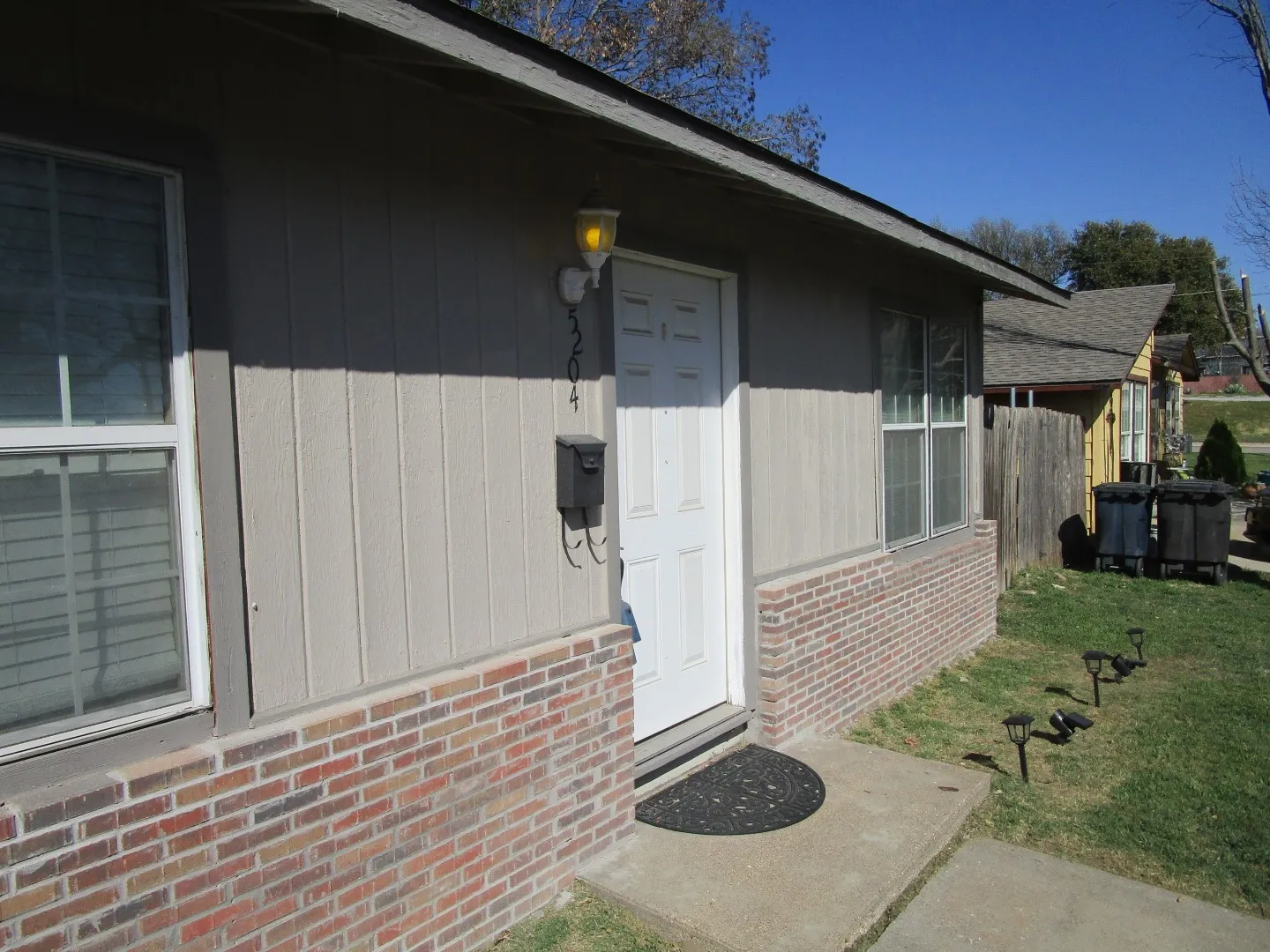 Single Family Residence For Sale in Tarrant County , 5204 Curzon Avenue, Fort Worth, Texas 76107, 3 Bedroom, 1 Bathroom, Garage spaces, 1,007 Sqft, built in 1951, mls#21197245, Real Estate Agent in Fort Worth, Homes For Sale in Tarrant county, Homes For Sale in Fort Worth, Realtor in Fort Worth Texas, Real Estate Brokerage Independent Realty Texas, Luminita Cordes Realtor