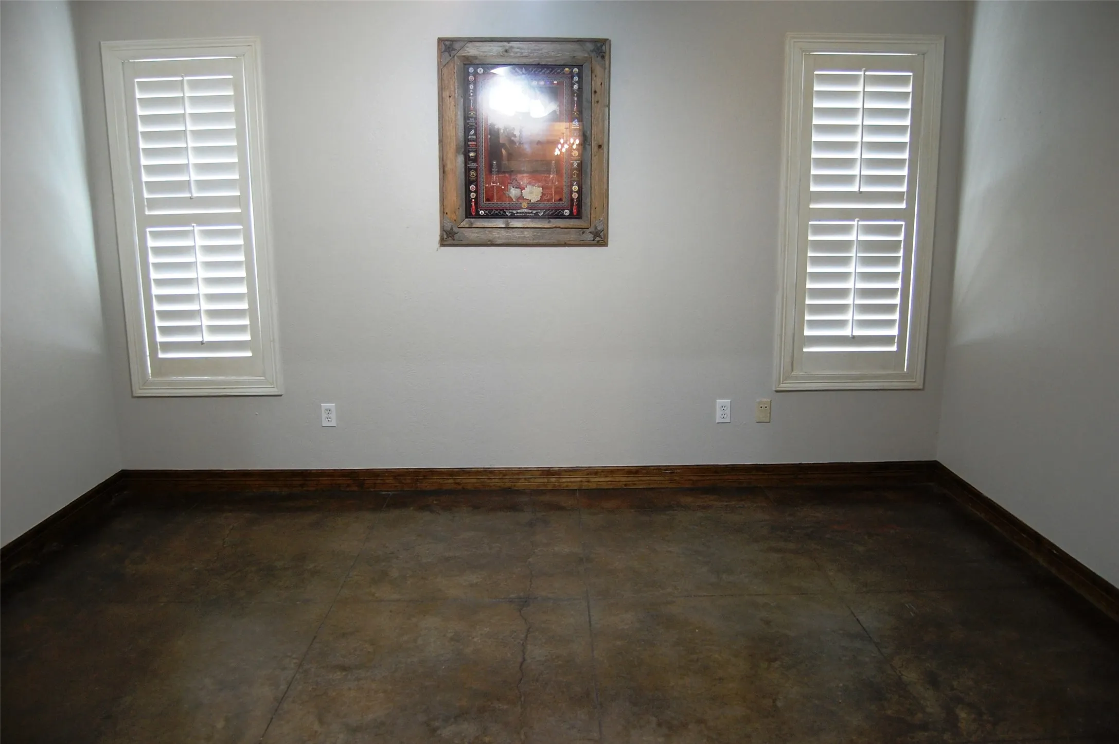 Single Family Residence For Sale in Young County , 917 East Street, Graham, Texas 76450, 4 Bedroom, 4 Bathroom, 2 Garage spaces, 5,151 Sqft, built in 1997, Preowned, mls#21192205, Real Estate Agent in Graham, Homes For Sale in Young county, Homes For Sale in Graham, Realtor in Graham Texas, Real Estate Brokerage Independent Realty Texas, Luminita Cordes Realtor
