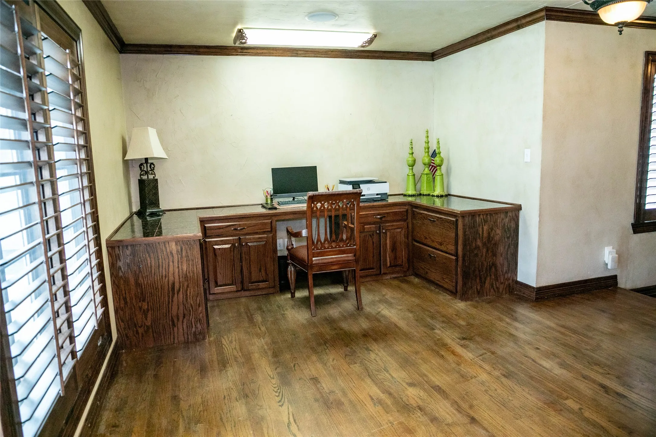 Single Family Residence For Sale in Young County , 917 East Street, Graham, Texas 76450, 4 Bedroom, 4 Bathroom, 2 Garage spaces, 5,151 Sqft, built in 1997, Preowned, mls#21192205, Real Estate Agent in Graham, Homes For Sale in Young county, Homes For Sale in Graham, Realtor in Graham Texas, Real Estate Brokerage Independent Realty Texas, Luminita Cordes Realtor