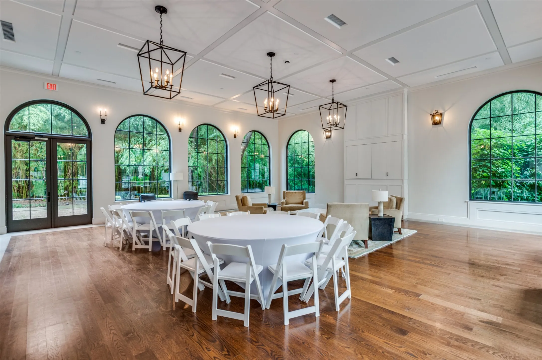 Condominium For Sale in Dallas County , 2828 Hood Street 907, Dallas, Texas 75219, 3 Bedroom, 4 Bathroom, 3 Garage spaces, 3,993 Sqft, built in 2000, Preowned, mls#21196201, Real Estate Agent in Dallas, Homes For Sale in Dallas county, Homes For Sale in Dallas, Realtor in Dallas Texas, Real Estate Brokerage Independent Realty Texas, Luminita Cordes Realtor