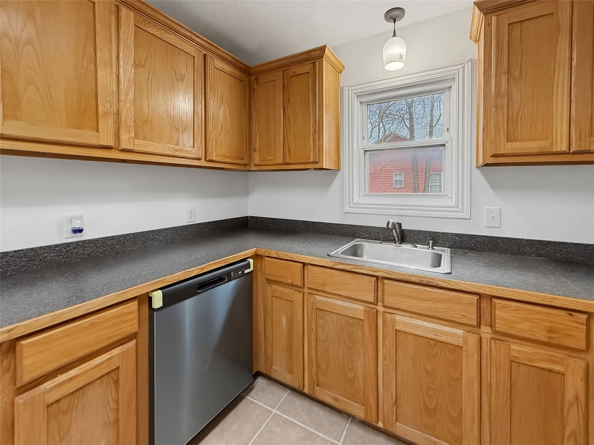 Single Family Residence For Sale in Hopkins County , 304 Texas Street, Sulphur Springs, Texas 75482, 2 Bedroom, 2 Bathroom, Garage spaces, 1,008 Sqft, built in 1930, mls#21197174, Real Estate Agent in Sulphur Springs, Homes For Sale in Hopkins county, Homes For Sale in Sulphur Springs, Realtor in Sulphur Springs Texas, Real Estate Brokerage Independent Realty Texas, Luminita Cordes Realtor