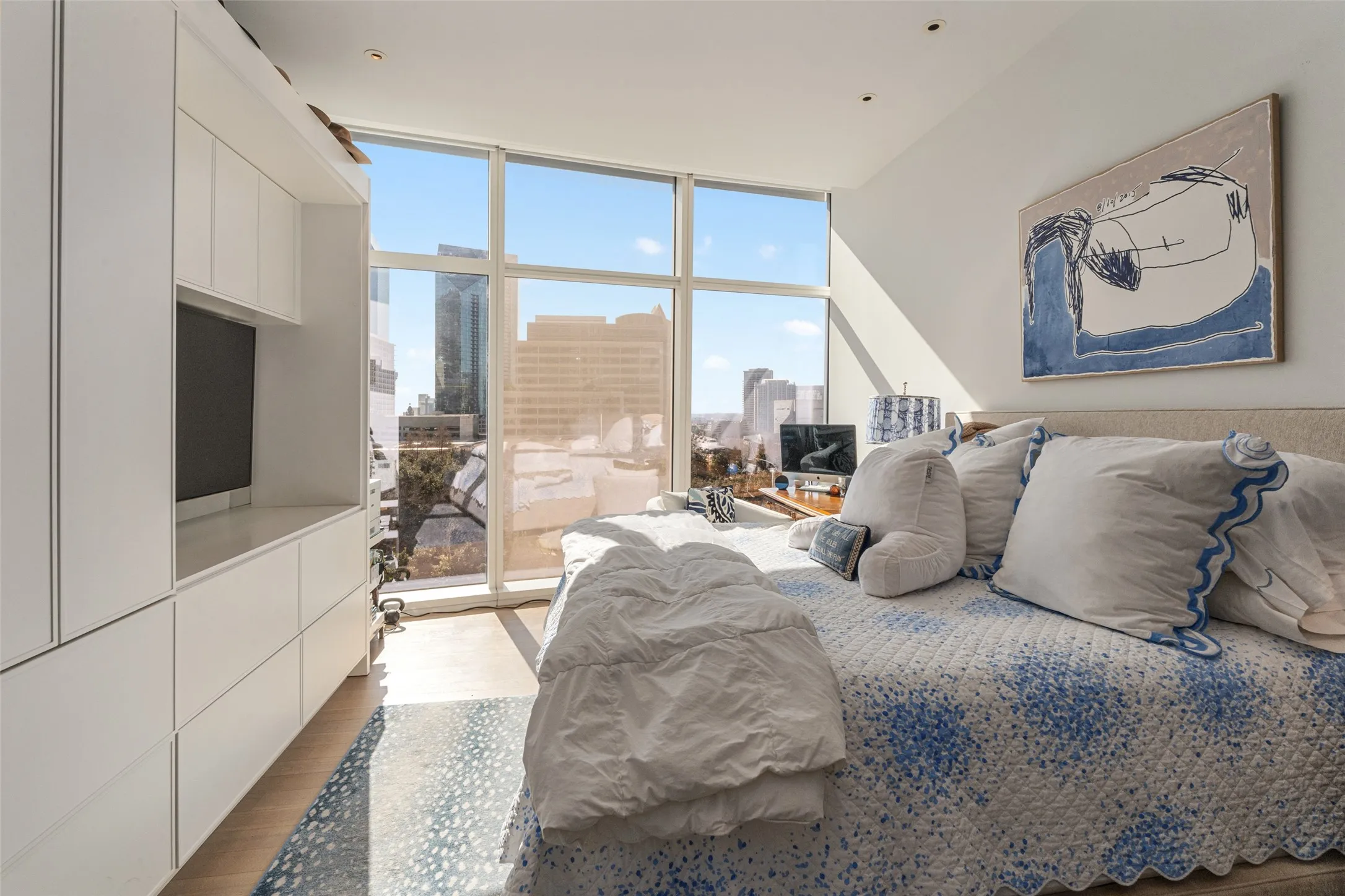 Condominium For Sale in Dallas County , 1918 Olive Street 502, Dallas, Texas 75201, 2 Bedroom, 3 Bathroom, 3 Garage spaces, 4,095 Sqft, built in 2013, Preowned, mls#21190045, Real Estate Agent in Dallas, Homes For Sale in Dallas county, Homes For Sale in Dallas, Realtor in Dallas Texas, Real Estate Brokerage Independent Realty Texas, Luminita Cordes Realtor