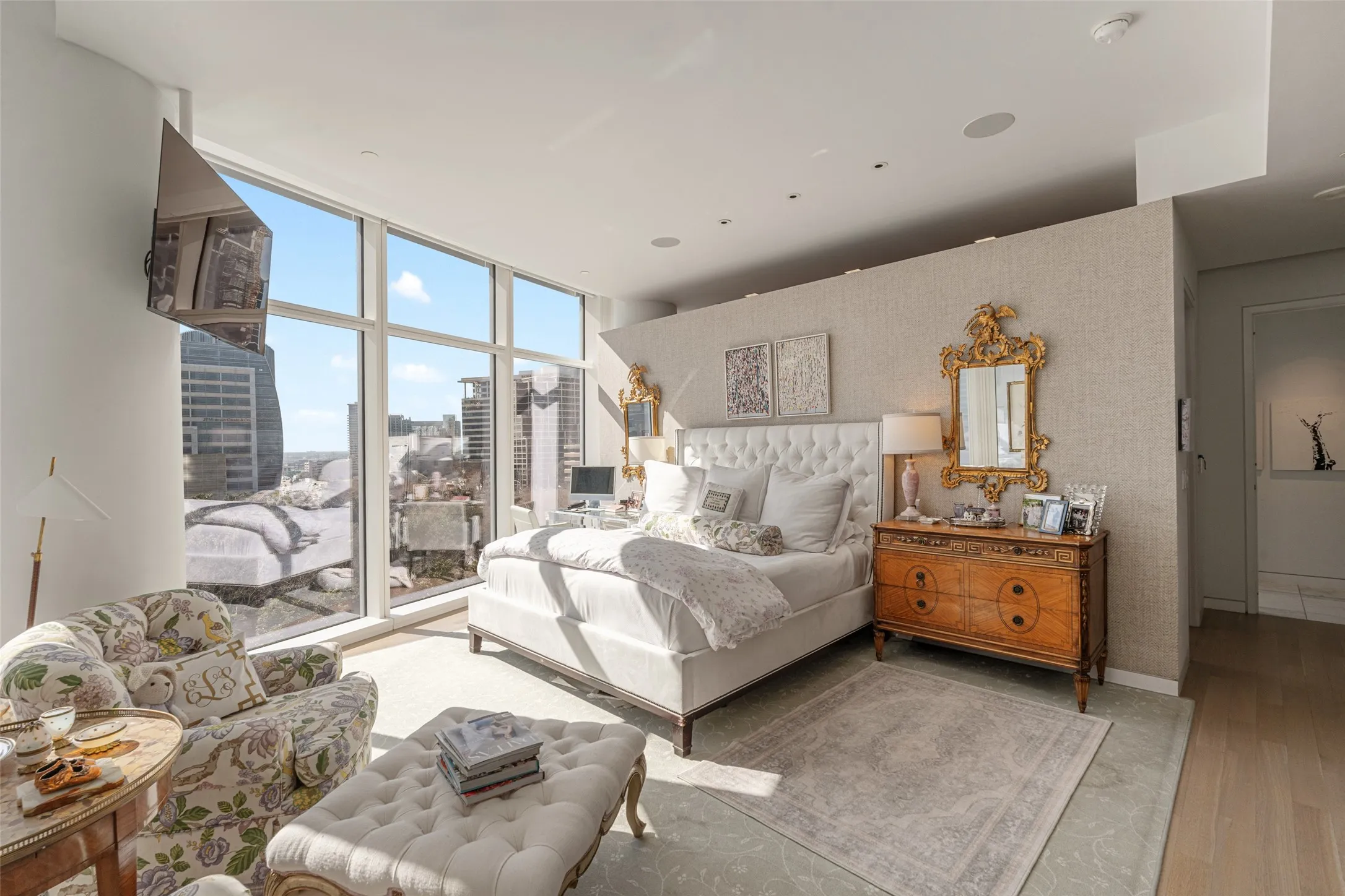 Condominium For Sale in Dallas County , 1918 Olive Street 502, Dallas, Texas 75201, 2 Bedroom, 3 Bathroom, 3 Garage spaces, 4,095 Sqft, built in 2013, Preowned, mls#21190045, Real Estate Agent in Dallas, Homes For Sale in Dallas county, Homes For Sale in Dallas, Realtor in Dallas Texas, Real Estate Brokerage Independent Realty Texas, Luminita Cordes Realtor