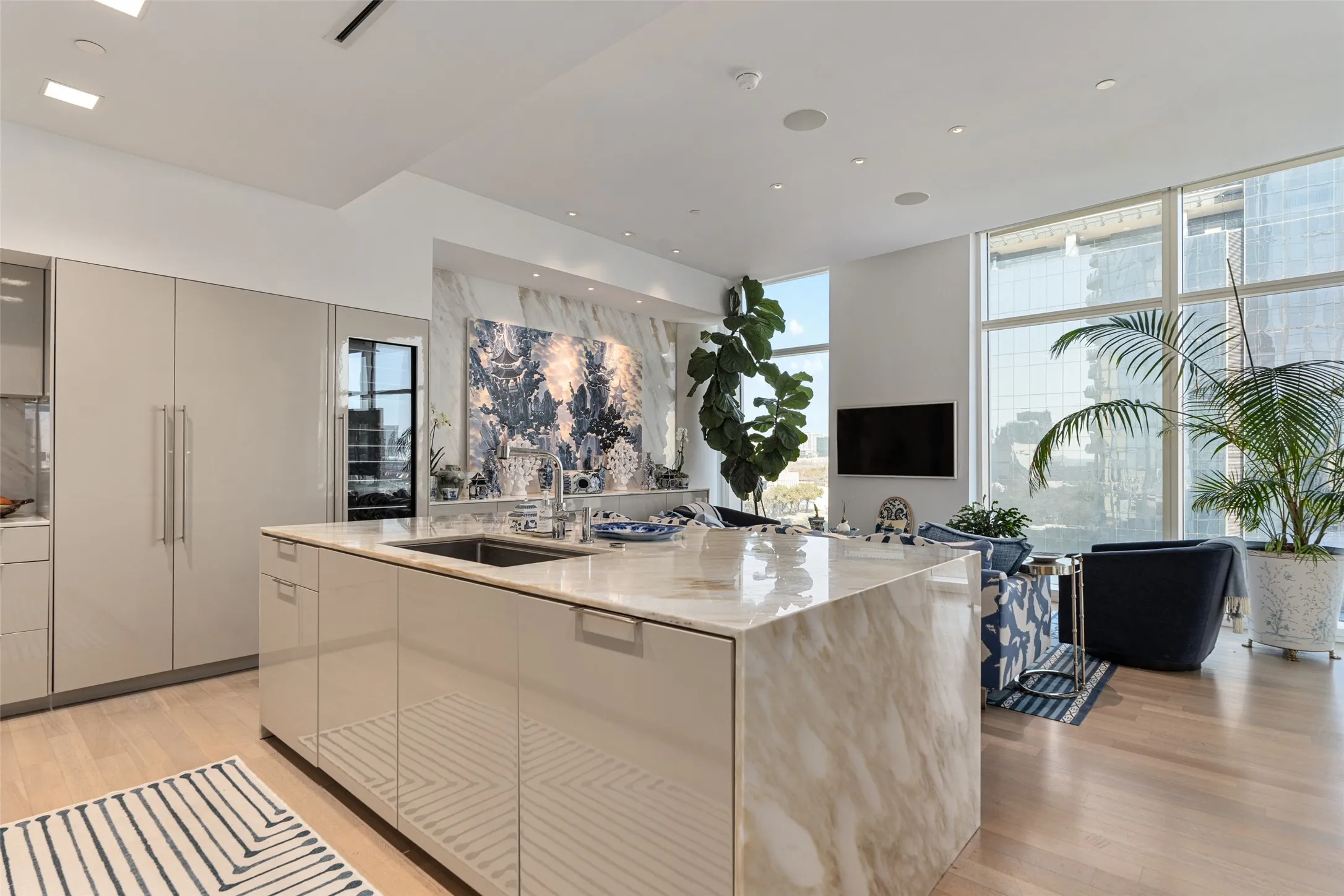 Condominium For Sale in Dallas County , 1918 Olive Street 502, Dallas, Texas 75201, 2 Bedroom, 3 Bathroom, 3 Garage spaces, 4,095 Sqft, built in 2013, Preowned, mls#21190045, Real Estate Agent in Dallas, Homes For Sale in Dallas county, Homes For Sale in Dallas, Realtor in Dallas Texas, Real Estate Brokerage Independent Realty Texas, Luminita Cordes Realtor