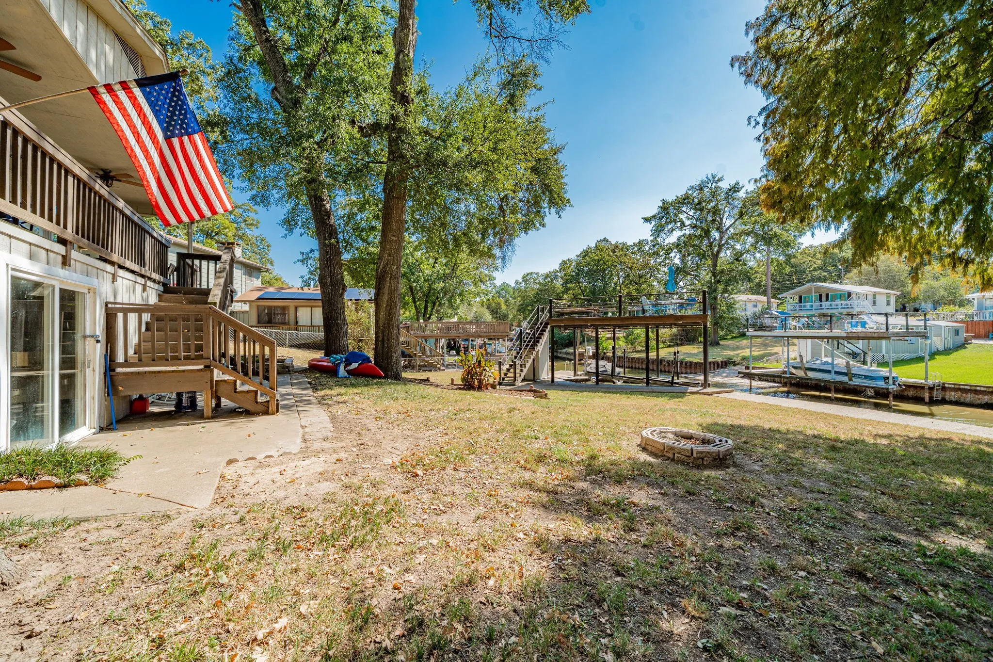 Single Family Residence For Sale in Henderson County , 146 Harbor Drive, Gun Barrel City, Texas 75156, 4 Bedroom, 3 Bathroom, Garage spaces, 1,766 Sqft, built in 1983, Preowned, mls#21184324, Real Estate Agent in Gun Barrel City, Homes For Sale in Henderson county, Homes For Sale in Gun Barrel City, Realtor in Gun Barrel City Texas, Real Estate Brokerage Independent Realty Texas, Luminita Cordes Realtor