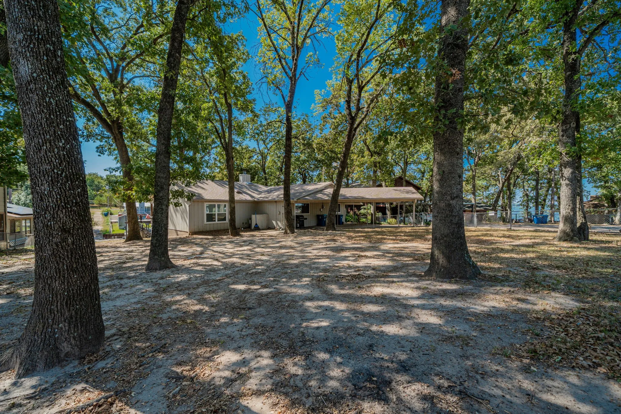 Single Family Residence For Sale in Henderson County , 146 Harbor Drive, Gun Barrel City, Texas 75156, 4 Bedroom, 3 Bathroom, Garage spaces, 1,766 Sqft, built in 1983, Preowned, mls#21184324, Real Estate Agent in Gun Barrel City, Homes For Sale in Henderson county, Homes For Sale in Gun Barrel City, Realtor in Gun Barrel City Texas, Real Estate Brokerage Independent Realty Texas, Luminita Cordes Realtor