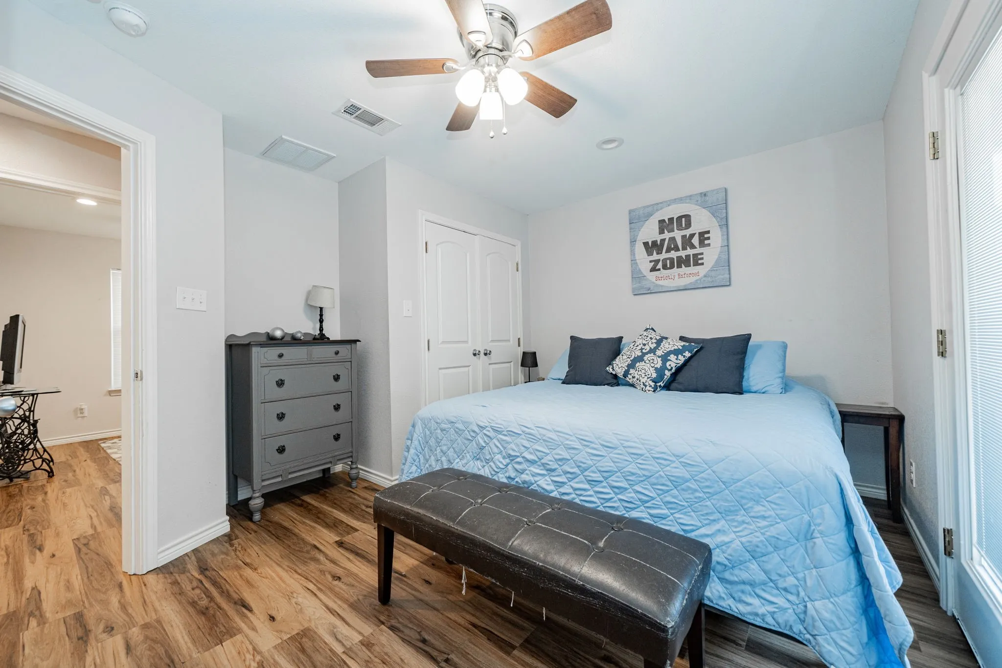 Single Family Residence For Sale in Henderson County , 146 Harbor Drive, Gun Barrel City, Texas 75156, 4 Bedroom, 3 Bathroom, Garage spaces, 1,766 Sqft, built in 1983, Preowned, mls#21184324, Real Estate Agent in Gun Barrel City, Homes For Sale in Henderson county, Homes For Sale in Gun Barrel City, Realtor in Gun Barrel City Texas, Real Estate Brokerage Independent Realty Texas, Luminita Cordes Realtor
