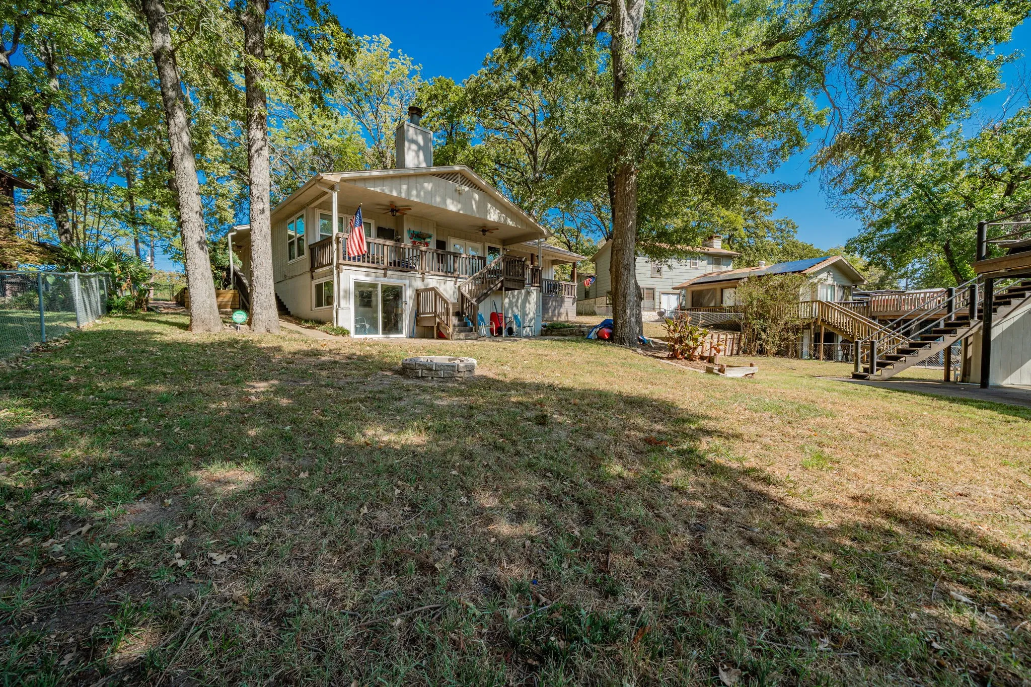 Single Family Residence For Sale in Henderson County , 146 Harbor Drive, Gun Barrel City, Texas 75156, 4 Bedroom, 3 Bathroom, Garage spaces, 1,766 Sqft, built in 1983, Preowned, mls#21184324, Real Estate Agent in Gun Barrel City, Homes For Sale in Henderson county, Homes For Sale in Gun Barrel City, Realtor in Gun Barrel City Texas, Real Estate Brokerage Independent Realty Texas, Luminita Cordes Realtor