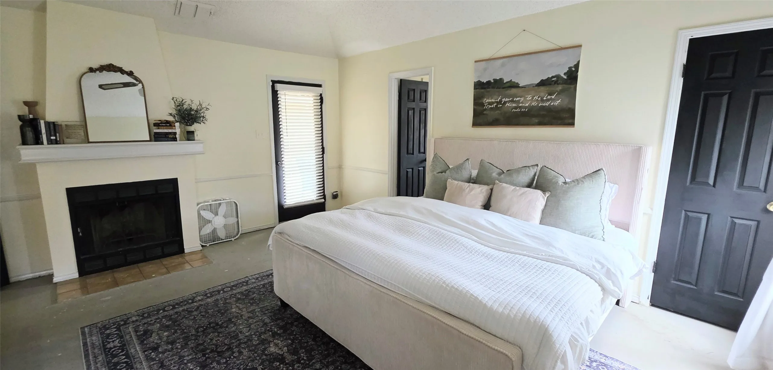 Single Family Residence For Sale in Titus County , 1806 Hogan Lane, Mt Pleasant, Texas 75455, 3 Bedrooms, 2 Bathrooms, 2 Garage spaces, 2,132 Sqft, built in 1988, Preowned, Price $319,000, mls#21197258, Real Estate Agent in Mt Pleasant, Homes For Sale in Titus county, Homes For Sale in Mt Pleasant, Realtor in Mt Pleasant Texas, Real Estate Brokerage Independent Realty Texas, Luminita Cordes Realtor