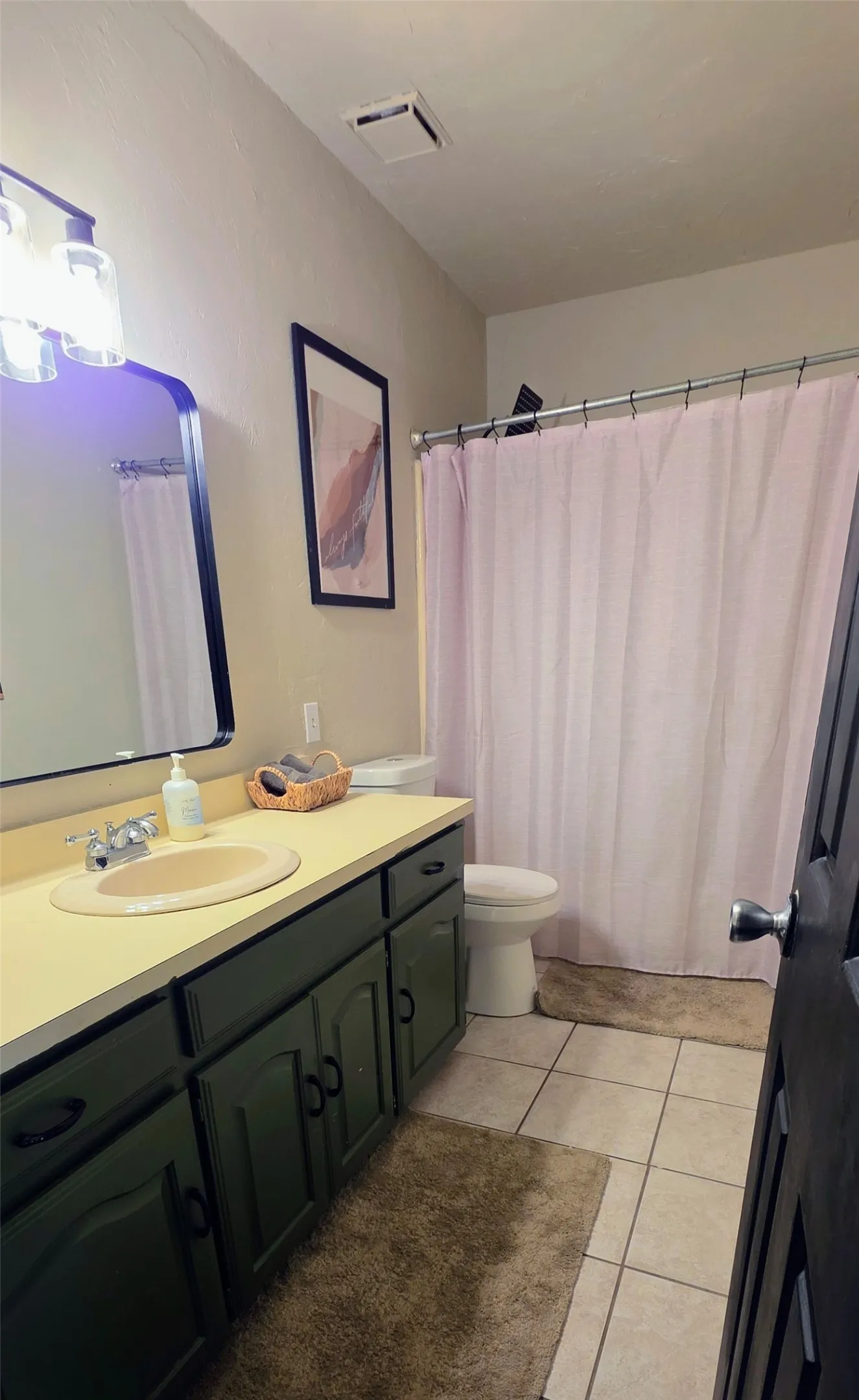 Single Family Residence For Sale in Titus County , 1806 Hogan Lane, Mt Pleasant, Texas 75455, 3 Bedrooms, 2 Bathrooms, 2 Garage spaces, 2,132 Sqft, built in 1988, Preowned, Price $319,000, mls#21197258, Real Estate Agent in Mt Pleasant, Homes For Sale in Titus county, Homes For Sale in Mt Pleasant, Realtor in Mt Pleasant Texas, Real Estate Brokerage Independent Realty Texas, Luminita Cordes Realtor