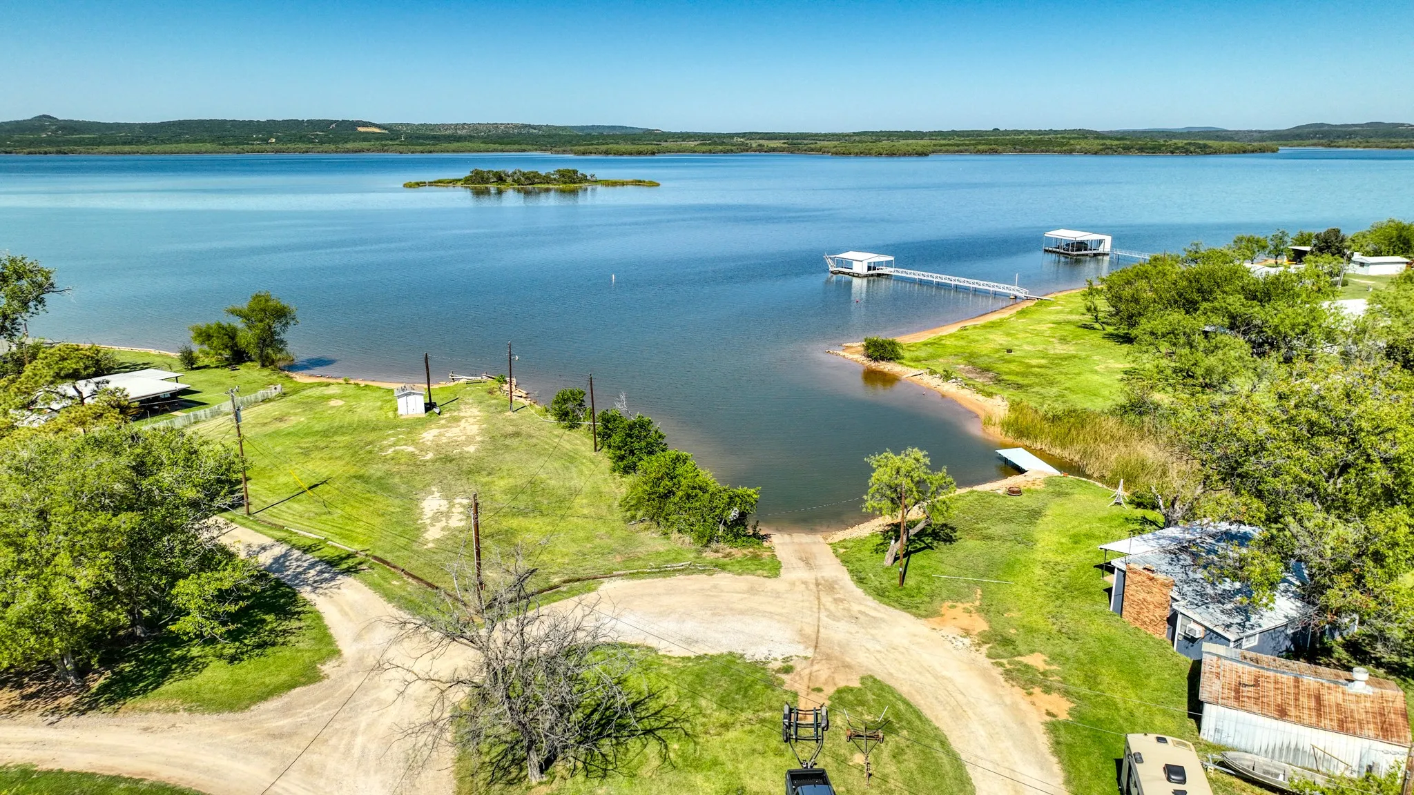 Single Family Residence For Sale in Palo Pinto County , 114 Mulberry, Possum Kingdom Lake, Texas 76449, 3 Bedroom, 2 Bathroom, 2 Garage spaces, 1,200 Sqft, built in 2022, mls#21194403, Real Estate Agent in Possum Kingdom Lake, Homes For Sale in Palo Pinto county, Homes For Sale in Possum Kingdom Lake, Realtor in Possum Kingdom Lake Texas, Real Estate Brokerage Independent Realty Texas, Luminita Cordes Realtor