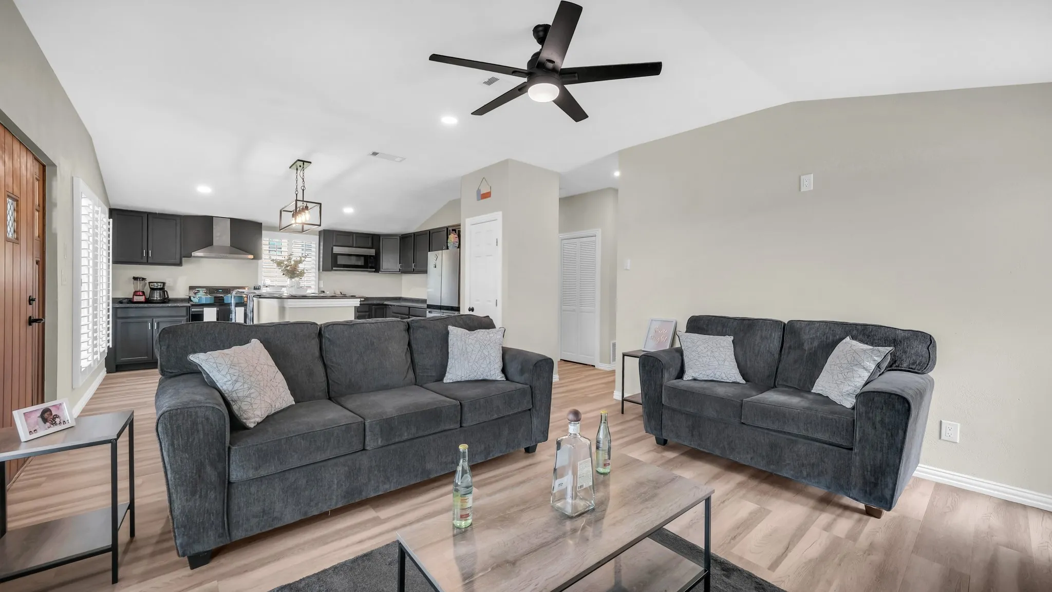 Single Family Residence For Sale in Palo Pinto County , 114 Mulberry, Possum Kingdom Lake, Texas 76449, 3 Bedroom, 2 Bathroom, 2 Garage spaces, 1,200 Sqft, built in 2022, mls#21194403, Real Estate Agent in Possum Kingdom Lake, Homes For Sale in Palo Pinto county, Homes For Sale in Possum Kingdom Lake, Realtor in Possum Kingdom Lake Texas, Real Estate Brokerage Independent Realty Texas, Luminita Cordes Realtor