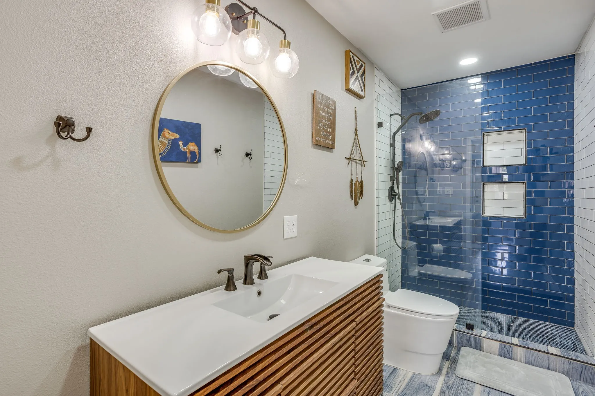 Barndo Bathroom