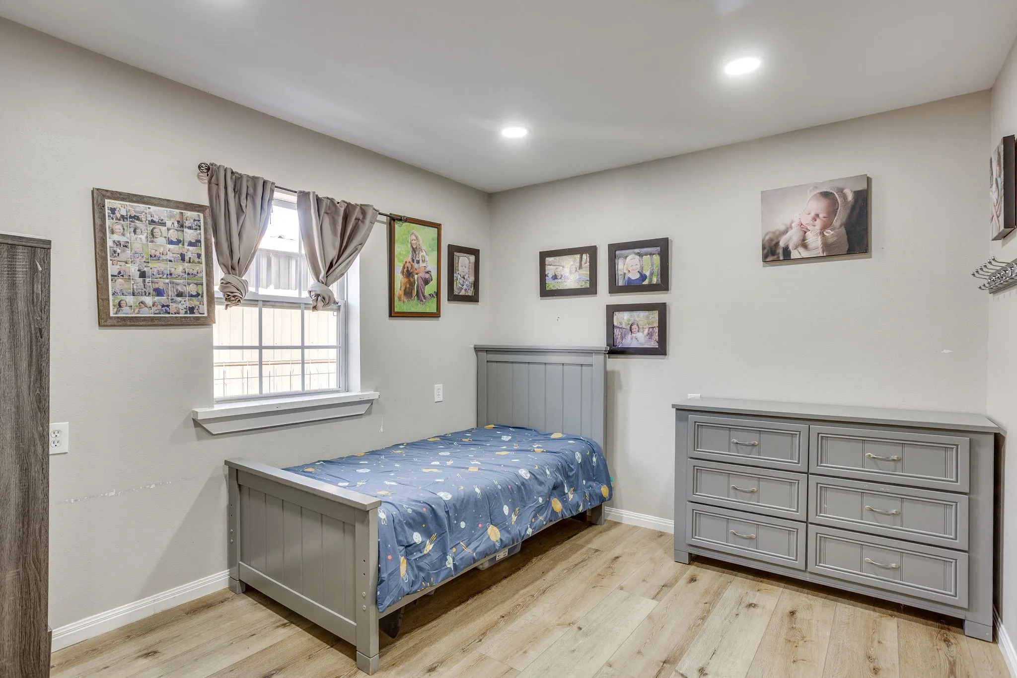 Barndo Bedroom