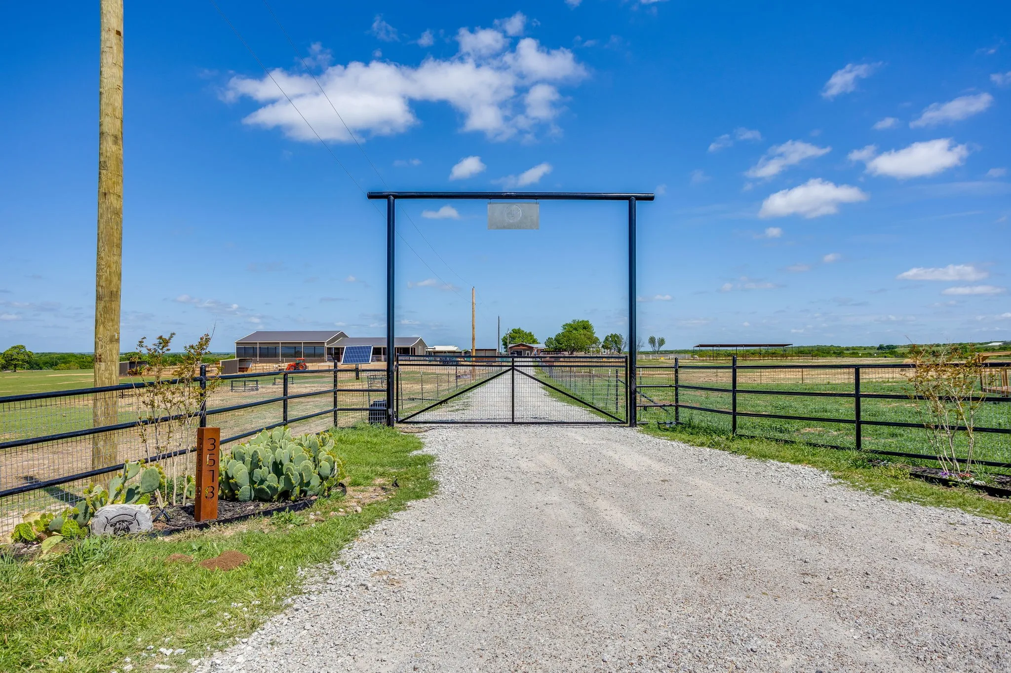 Farm For Sale in Wise County , 3678 County Road 3655, Bridgeport, Texas 76426, 5 Bedroom, 3 Bathroom, Garage spaces, 2,432 Sqft, built in 2024, Preowned, Price $1,750,000, mls#21192148, Real Estate Agent in Bridgeport, Homes For Sale in Wise county, Homes For Sale in Bridgeport, Realtor in Bridgeport Texas, Real Estate Brokerage Independent Realty Texas, Luminita Cordes Realtor