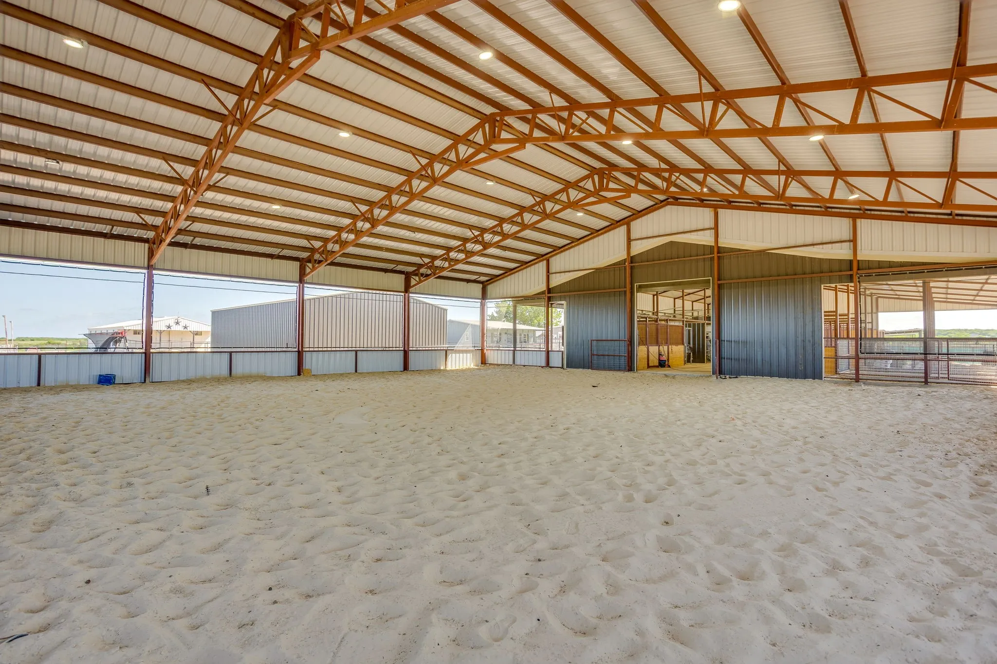 Farm For Sale in Wise County , 3678 County Road 3655, Bridgeport, Texas 76426, 5 Bedroom, 3 Bathroom, Garage spaces, 2,432 Sqft, built in 2024, Preowned, Price $1,750,000, mls#21192148, Real Estate Agent in Bridgeport, Homes For Sale in Wise county, Homes For Sale in Bridgeport, Realtor in Bridgeport Texas, Real Estate Brokerage Independent Realty Texas, Luminita Cordes Realtor