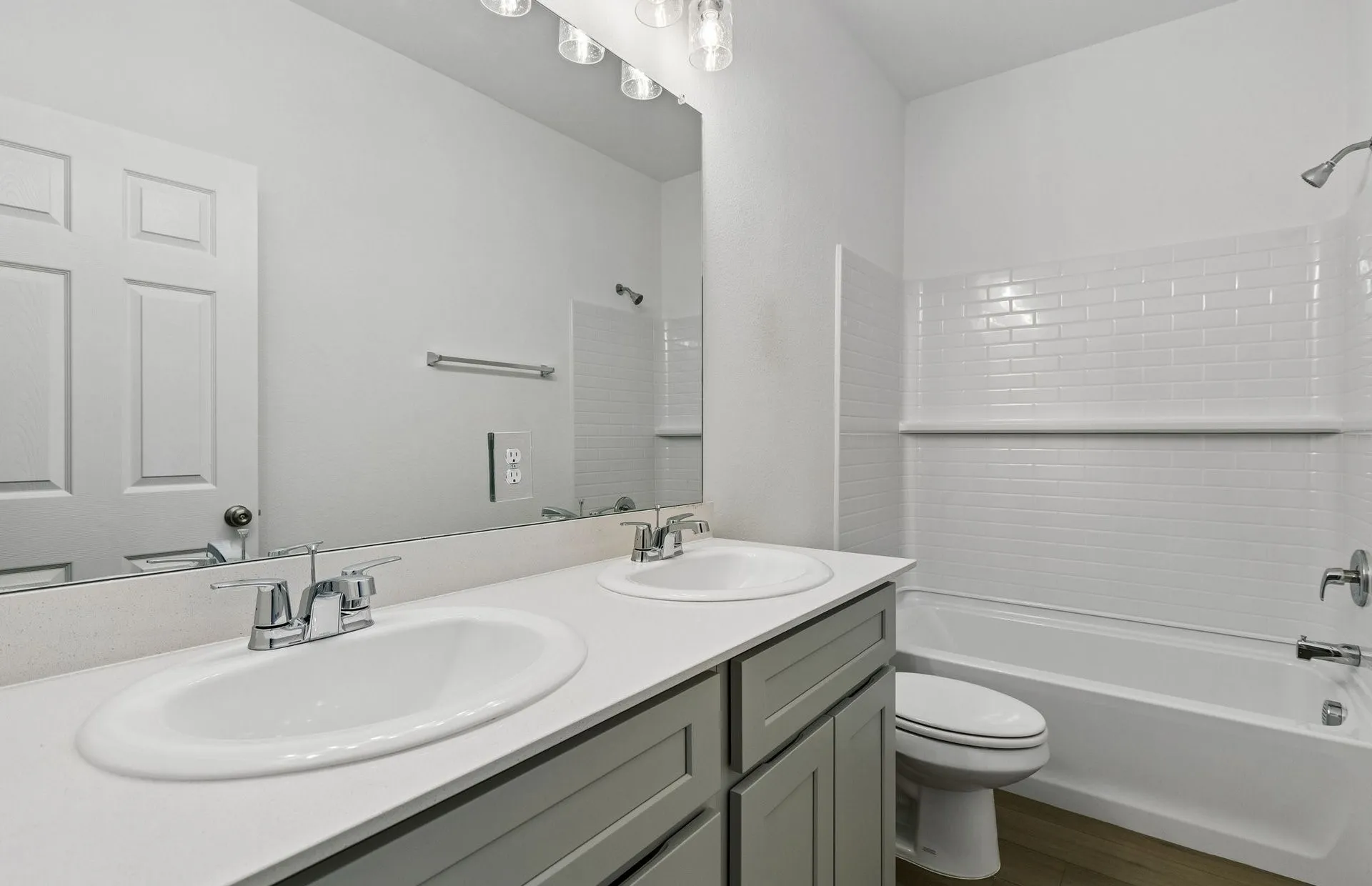 Secondary bath with double vanity