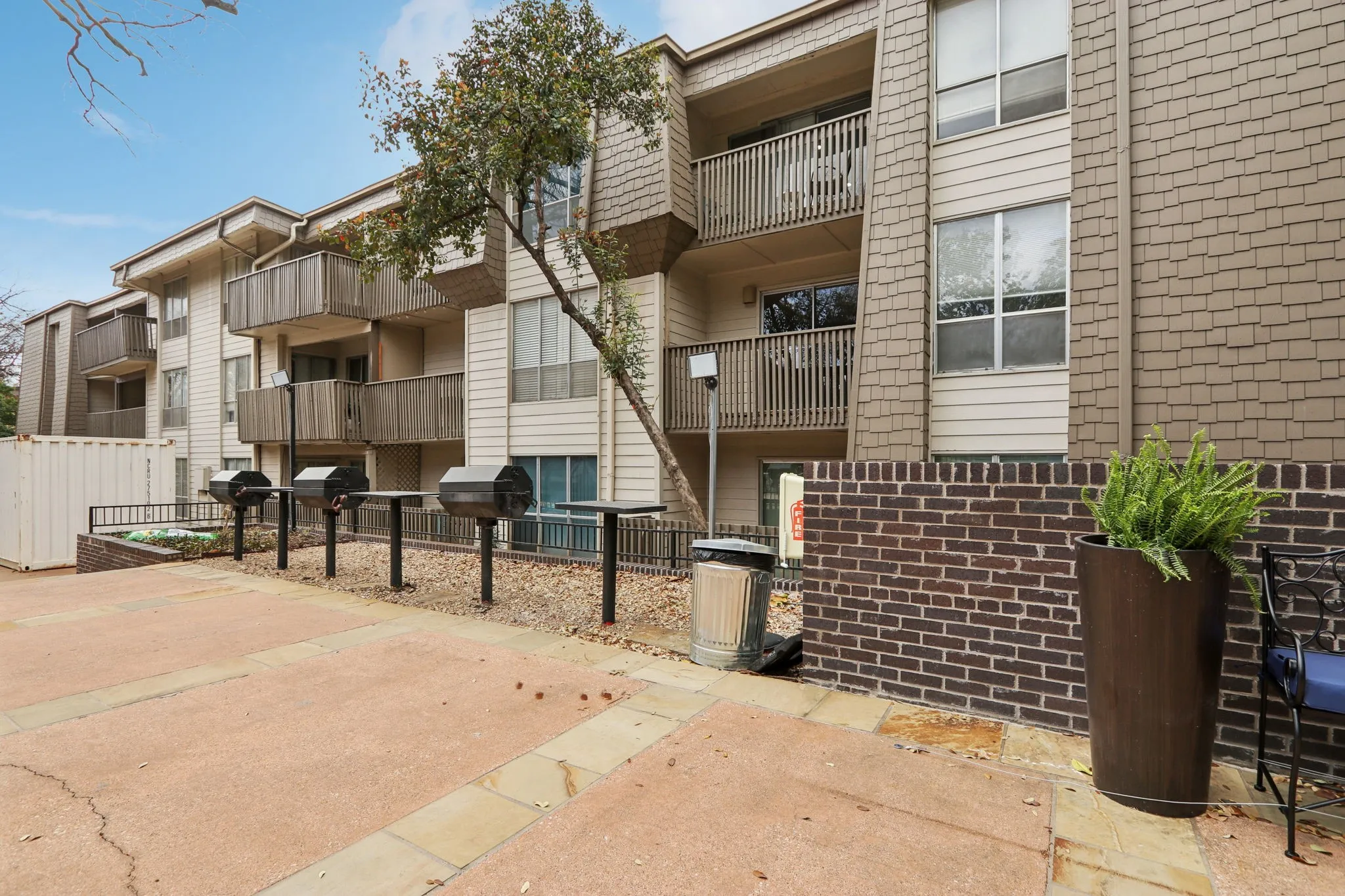 View of apartment building / complex