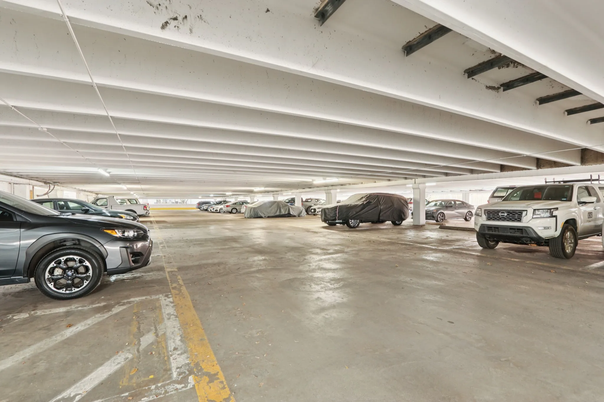 Garage with a parking garage