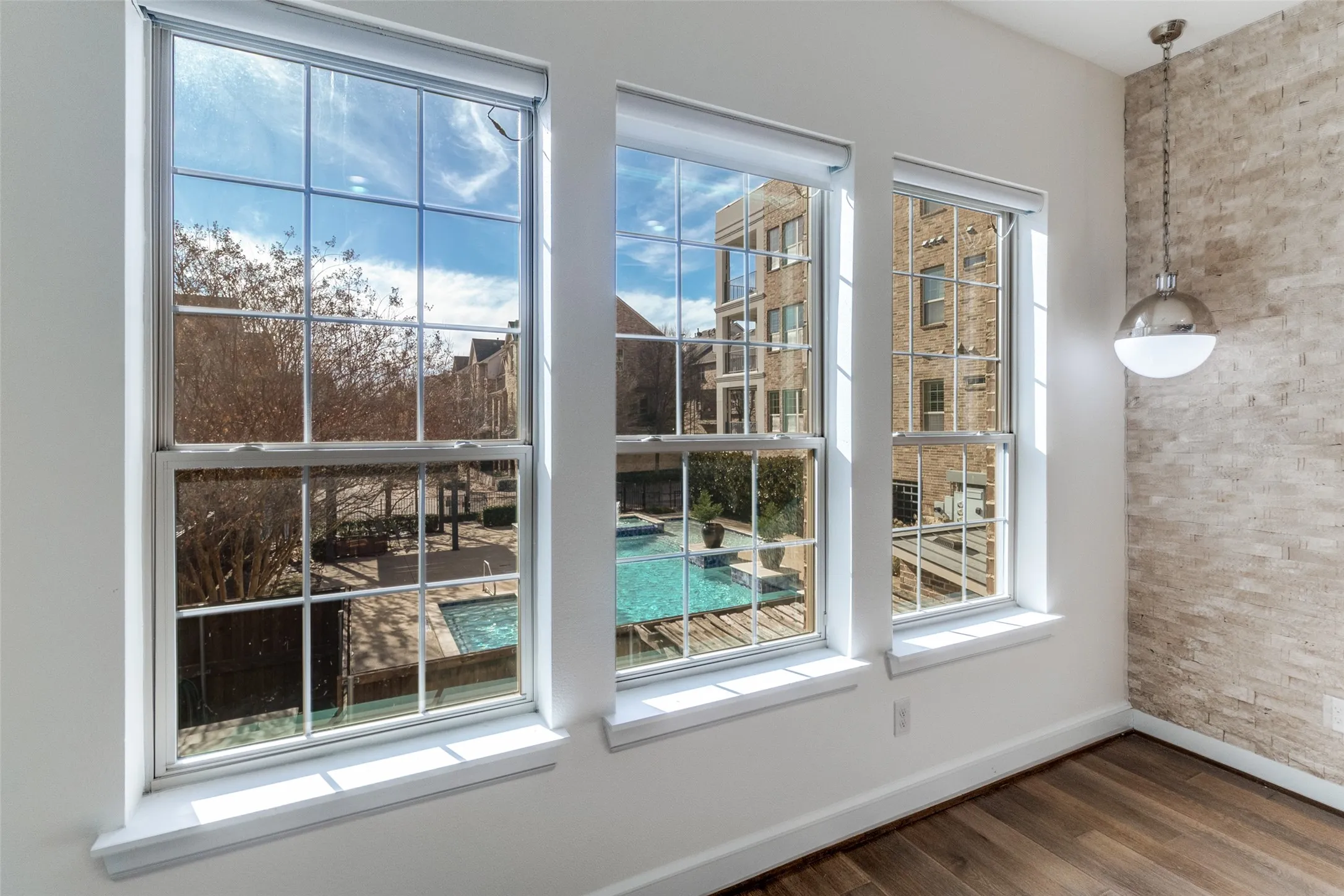 Condominium For Sale in Dallas County , 5015 Meridian Lane 1102, Addison, Texas 75001, 3 Bedroom, 3 Bathroom, 2 Garage spaces, 1,635 Sqft, built in 2016, mls#21197641, Real Estate Agent in Addison, Homes For Sale in Dallas county, Homes For Sale in Addison, Realtor in Addison Texas, Real Estate Brokerage Independent Realty Texas, Luminita Cordes Realtor