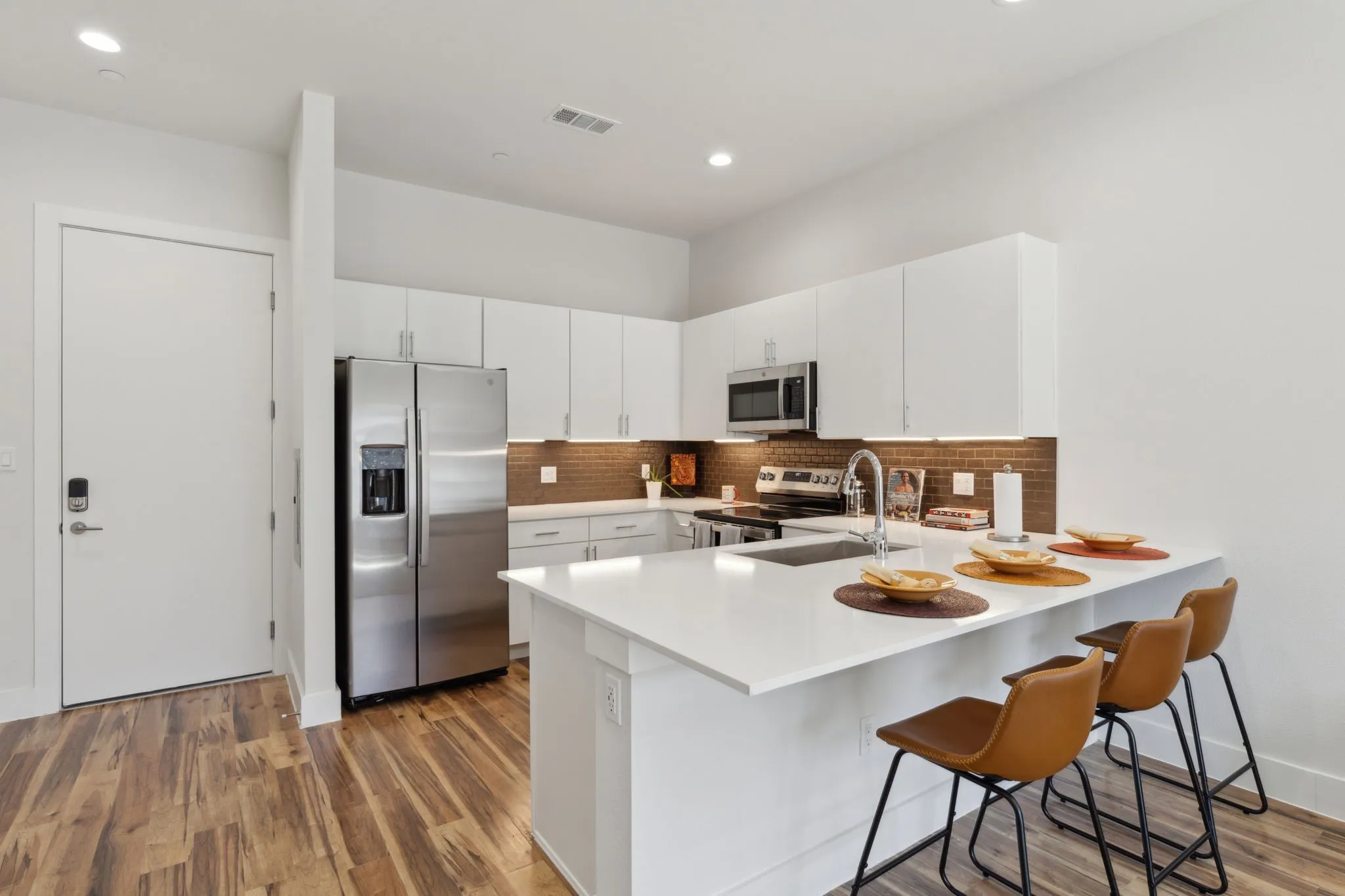 Apartment For Rent in Dallas County , 2990 Reagan Street, Dallas, Texas 75219, 1 Bedroom, 1 Bathroom, Garage spaces, 750 Sqft, built in 2025, New Construction - Complete, Price $1,700, mls#21197597, Real Estate Agent in Dallas, Homes For Rent in Dallas county, Homes For Rent in Dallas, Realtor in Dallas Texas, Real Estate Brokerage Independent Realty Texas, Luminita Cordes Realtor