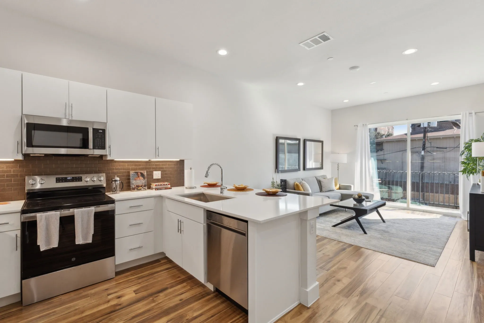 Apartment For Rent in Dallas County , 2990 Reagan Street, Dallas, Texas 75219, 1 Bedroom, 1 Bathroom, Garage spaces, 750 Sqft, built in 2025, New Construction - Complete, Price $1,700, mls#21197597, Real Estate Agent in Dallas, Homes For Rent in Dallas county, Homes For Rent in Dallas, Realtor in Dallas Texas, Real Estate Brokerage Independent Realty Texas, Luminita Cordes Realtor