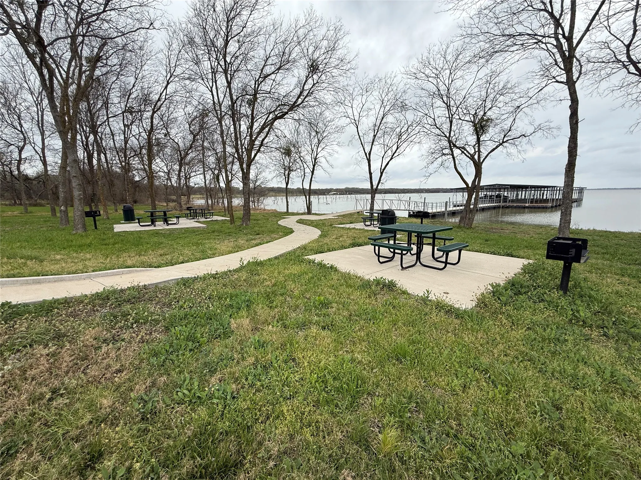 Unimproved Land For Sale in Navarro County , Lot 80 Diamond Point, Corsicana, Texas 75109, 0, 0, Garage spaces, 0 Sqft, built in 0, mls#21197678, Real Estate Agent in Corsicana, Homes For Sale in Navarro county, Homes For Sale in Corsicana, Realtor in Corsicana Texas, Real Estate Brokerage Independent Realty Texas, Luminita Cordes Realtor
