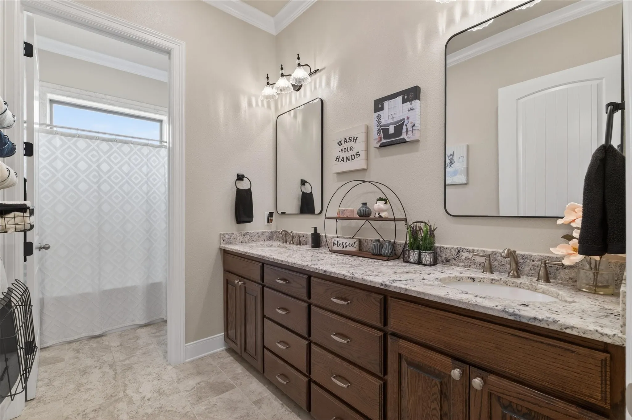 Single Family Residence For Sale in Grayson County , 790 Bones Chapel Road, Whitesboro, Texas 76273, 5 Bedroom, 5 Bathroom, 2 Garage spaces, 7,483 Sqft, built in 2023, Preowned, mls#21196520, Real Estate Agent in Whitesboro, Homes For Sale in Grayson county, Homes For Sale in Whitesboro, Realtor in Whitesboro Texas, Real Estate Brokerage Independent Realty Texas, Luminita Cordes Realtor