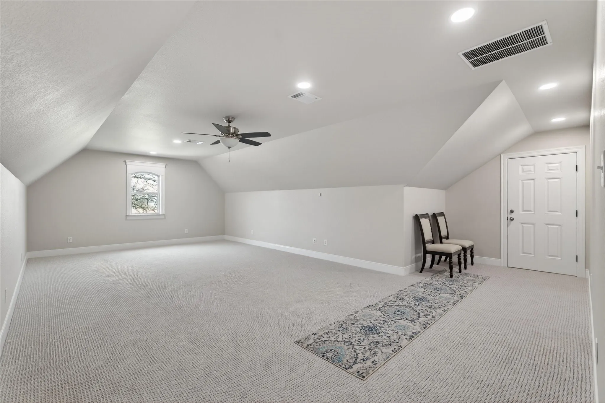 Single Family Residence For Sale in Grayson County , 790 Bones Chapel Road, Whitesboro, Texas 76273, 5 Bedroom, 5 Bathroom, 2 Garage spaces, 7,483 Sqft, built in 2023, Preowned, mls#21196520, Real Estate Agent in Whitesboro, Homes For Sale in Grayson county, Homes For Sale in Whitesboro, Realtor in Whitesboro Texas, Real Estate Brokerage Independent Realty Texas, Luminita Cordes Realtor