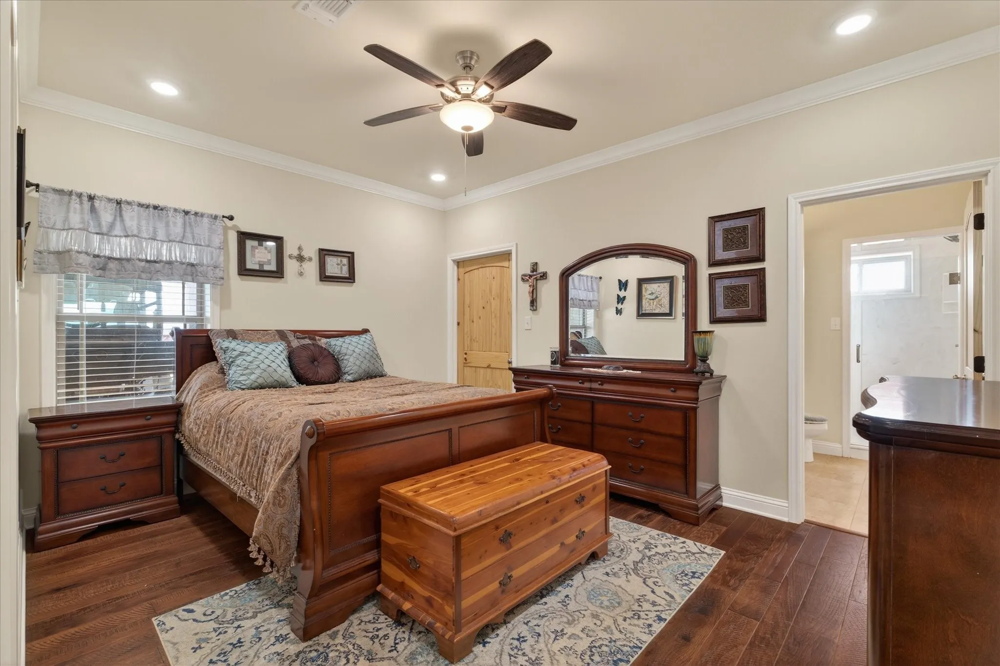 Single Family Residence For Sale in Grayson County , 790 Bones Chapel Road, Whitesboro, Texas 76273, 5 Bedroom, 5 Bathroom, 2 Garage spaces, 7,483 Sqft, built in 2023, Preowned, mls#21196520, Real Estate Agent in Whitesboro, Homes For Sale in Grayson county, Homes For Sale in Whitesboro, Realtor in Whitesboro Texas, Real Estate Brokerage Independent Realty Texas, Luminita Cordes Realtor