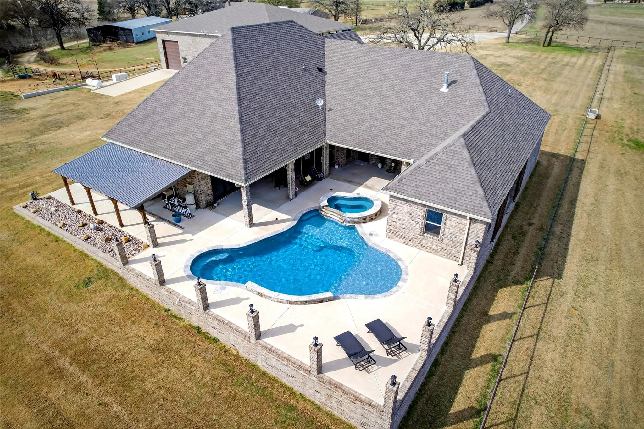 Single Family Residence For Sale in Grayson County , 790 Bones Chapel Road, Whitesboro, Texas 76273, 5 Bedroom, 5 Bathroom, 2 Garage spaces, 7,483 Sqft, built in 2023, Preowned, mls#21196520, Real Estate Agent in Whitesboro, Homes For Sale in Grayson county, Homes For Sale in Whitesboro, Realtor in Whitesboro Texas, Real Estate Brokerage Independent Realty Texas, Luminita Cordes Realtor