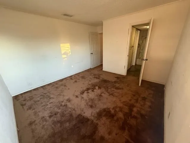Single Family Residence For Sale in Hood County , 808 Flamingo Road, Granbury, Texas 76049, 2 Bedroom, 2 Bathroom, 1 Garage spaces, 1,997 Sqft, built in 1985, Price $134,500, mls#21197733, Real Estate Agent in Granbury, Homes For Sale in Hood county, Homes For Sale in Granbury, Realtor in Granbury Texas, Real Estate Brokerage Independent Realty Texas, Luminita Cordes Realtor