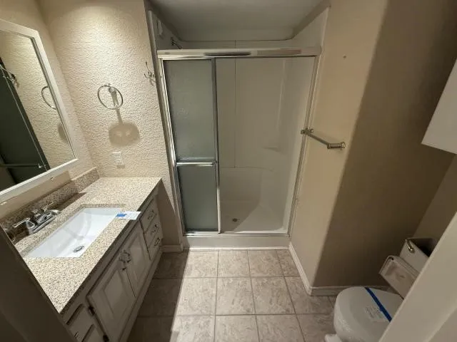 Single Family Residence For Sale in Hood County , 808 Flamingo Road, Granbury, Texas 76049, 2 Bedroom, 2 Bathroom, 1 Garage spaces, 1,997 Sqft, built in 1985, Price $134,500, mls#21197733, Real Estate Agent in Granbury, Homes For Sale in Hood county, Homes For Sale in Granbury, Realtor in Granbury Texas, Real Estate Brokerage Independent Realty Texas, Luminita Cordes Realtor