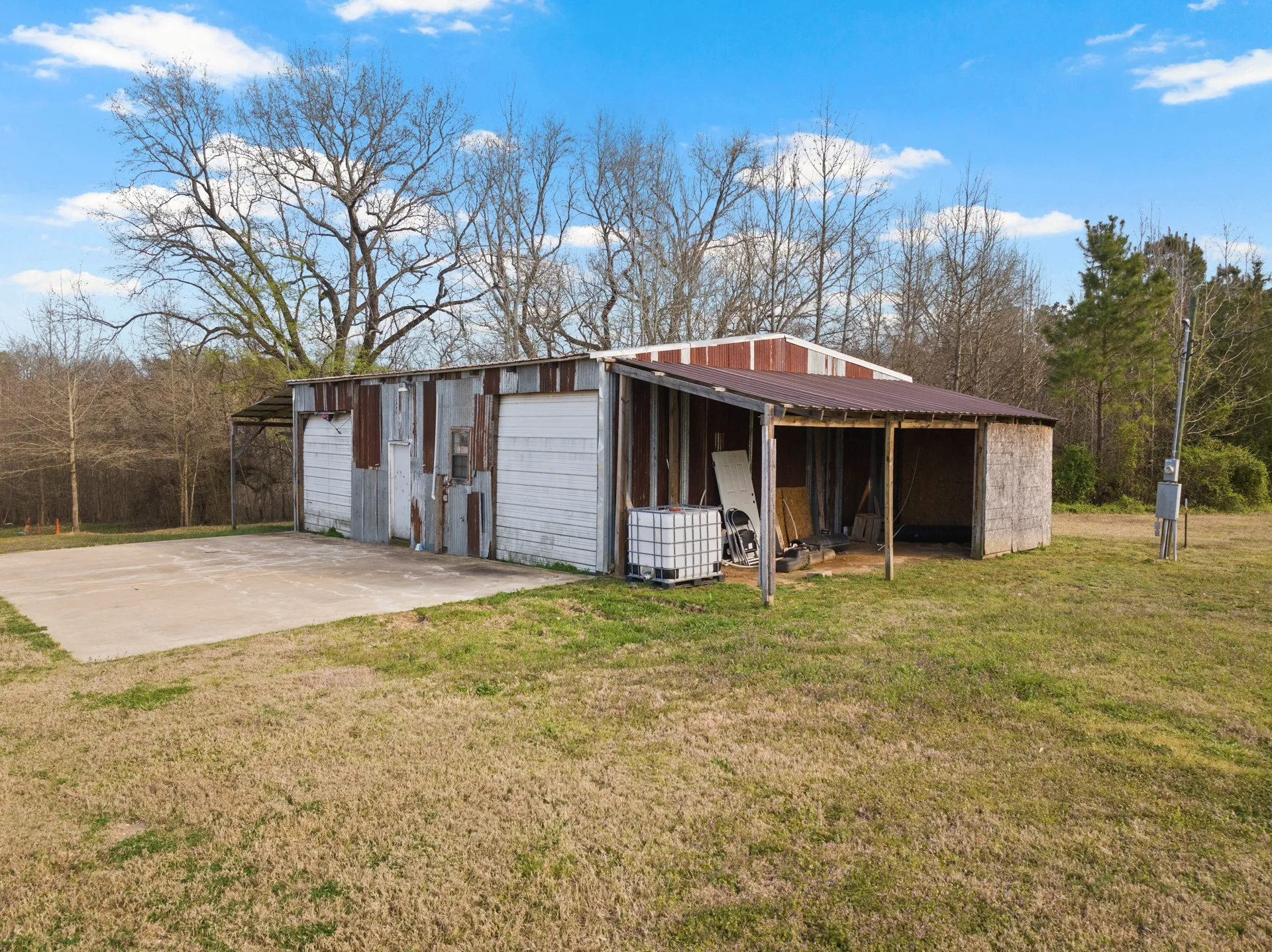 Single Family Residence For Sale in Titus County , 338 N County Road 3010, Mt Pleasant, Texas 75455, 3 Bedrooms, 2 Bathrooms, Garage spaces, 994 Sqft, built in 2020, Price $276,000, mls#21197738, Real Estate Agent in Mt Pleasant, Homes For Sale in Titus county, Homes For Sale in Mt Pleasant, Realtor in Mt Pleasant Texas, Real Estate Brokerage Independent Realty Texas, Luminita Cordes Realtor
