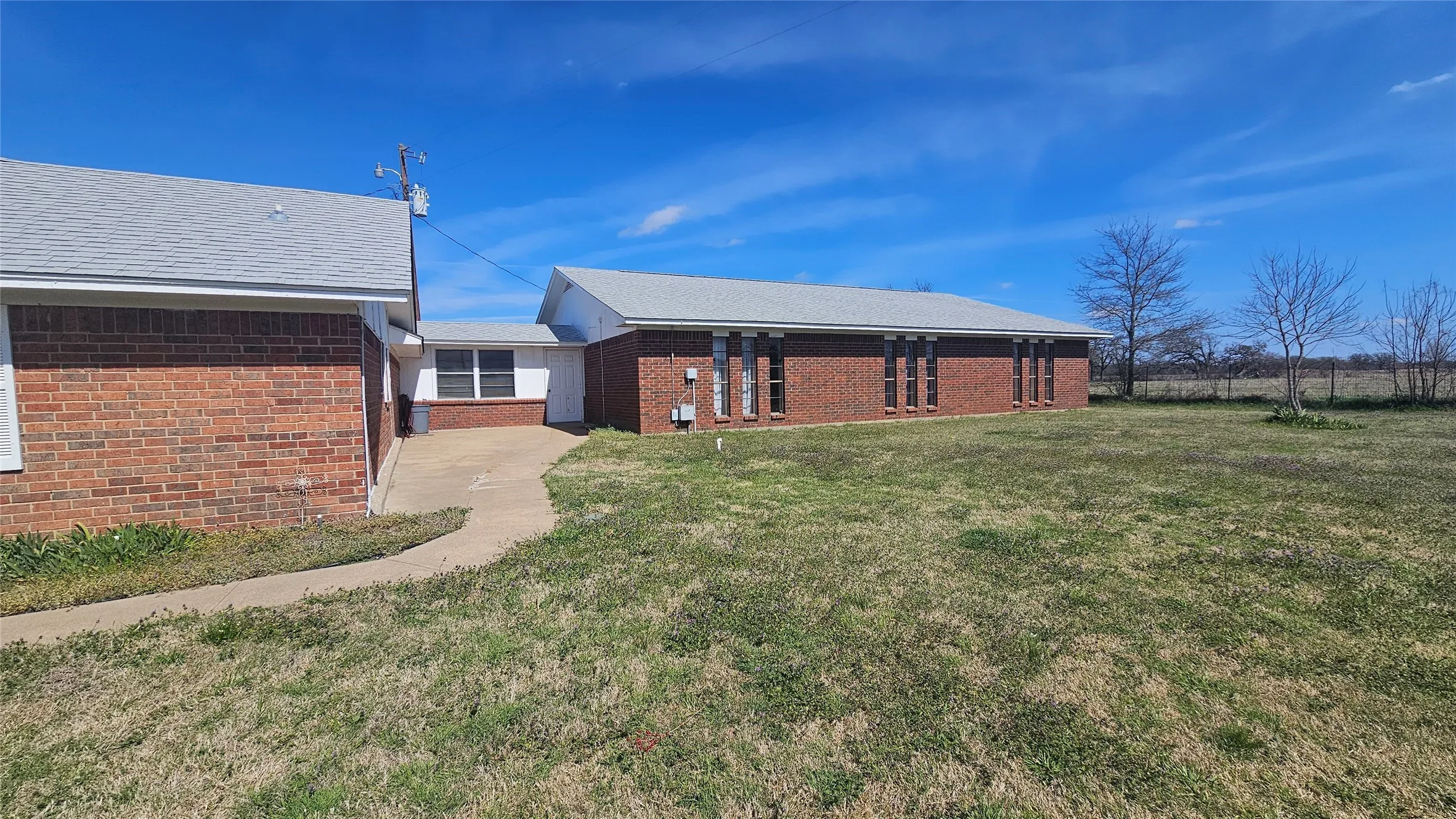 Business For Sale in Henderson County , 1215 W Cedar Creek Parkway, Kemp, Texas 75143, 0, 0, Garage spaces, 0 Sqft, built in 1995, Preowned, Price $270,000, mls#21197759, Real Estate Agent in Kemp, Homes For Sale in Henderson county, Homes For Sale in Kemp, Realtor in Kemp Texas, Real Estate Brokerage Independent Realty Texas, Luminita Cordes Realtor