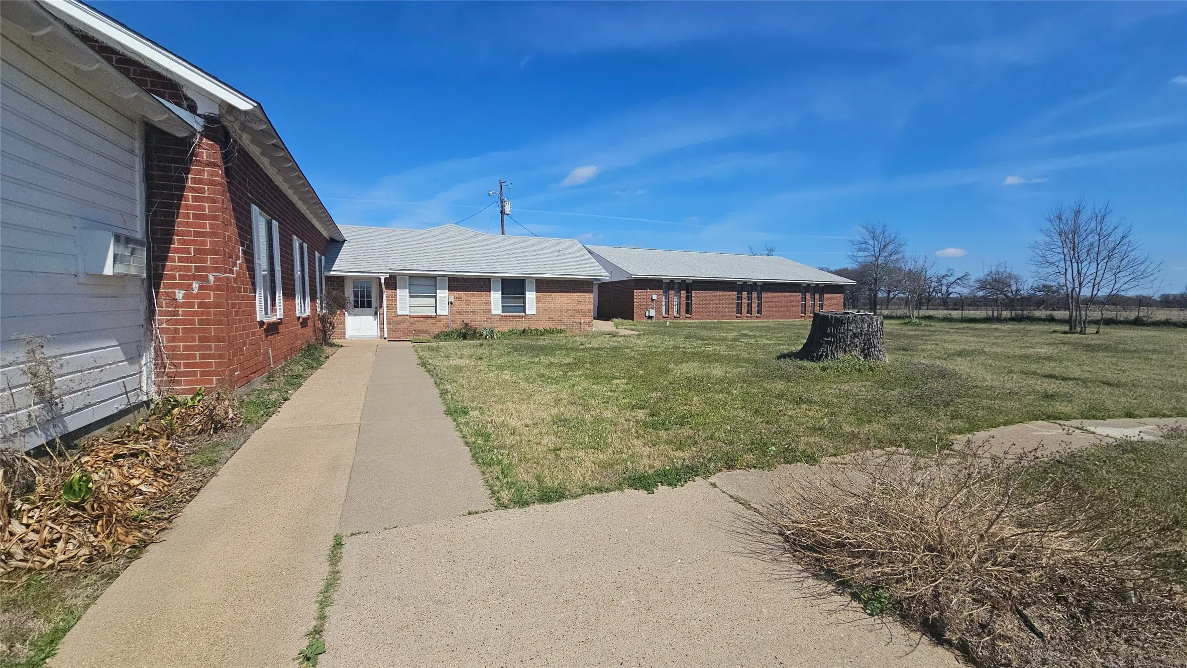 Business For Sale in Henderson County , 1215 W Cedar Creek Parkway, Kemp, Texas 75143, 0, 0, Garage spaces, 0 Sqft, built in 1995, Preowned, Price $270,000, mls#21197759, Real Estate Agent in Kemp, Homes For Sale in Henderson county, Homes For Sale in Kemp, Realtor in Kemp Texas, Real Estate Brokerage Independent Realty Texas, Luminita Cordes Realtor
