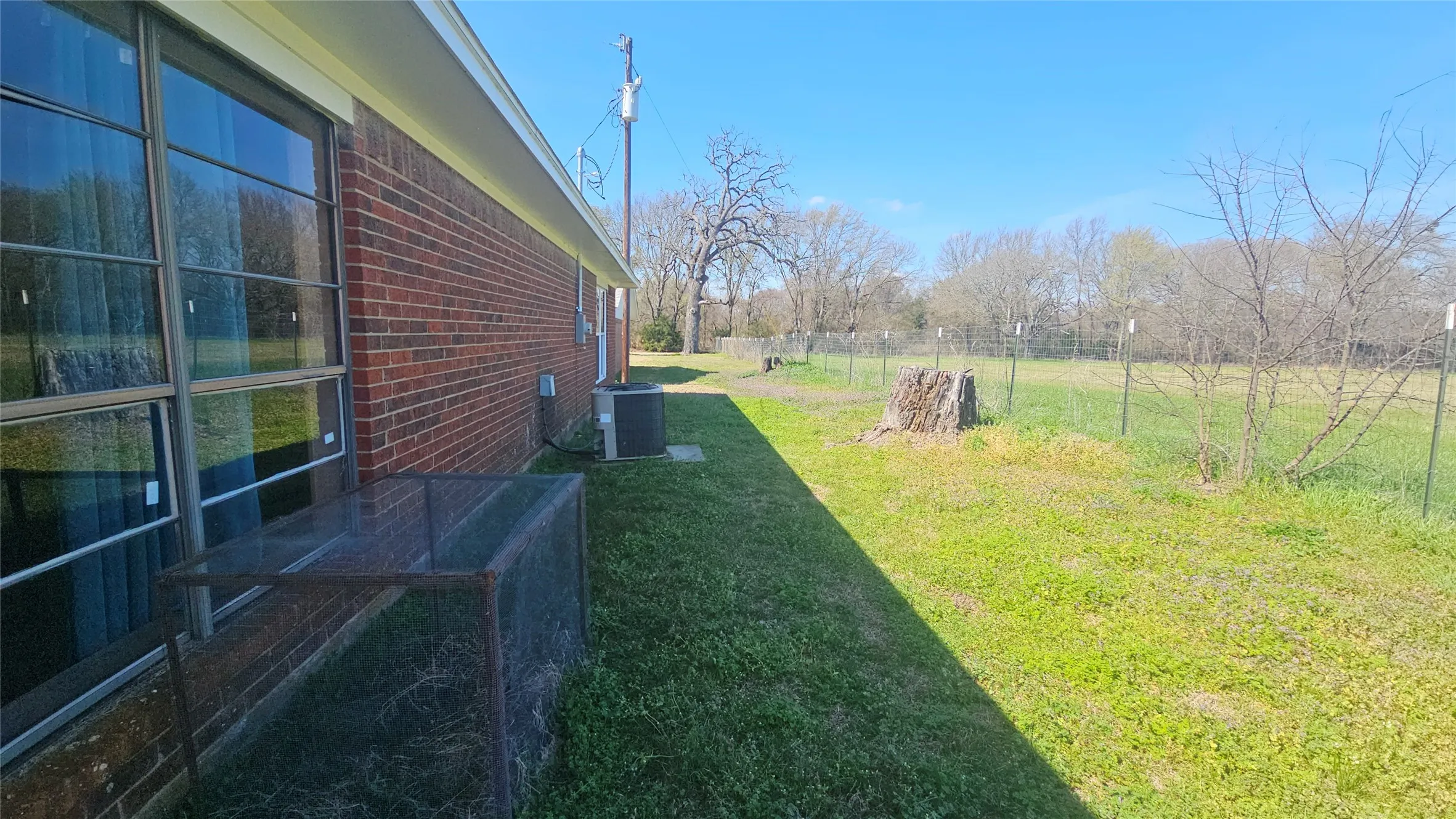 Business For Sale in Henderson County , 1215 W Cedar Creek Parkway, Kemp, Texas 75143, 0, 0, Garage spaces, 0 Sqft, built in 1995, Preowned, Price $270,000, mls#21197759, Real Estate Agent in Kemp, Homes For Sale in Henderson county, Homes For Sale in Kemp, Realtor in Kemp Texas, Real Estate Brokerage Independent Realty Texas, Luminita Cordes Realtor