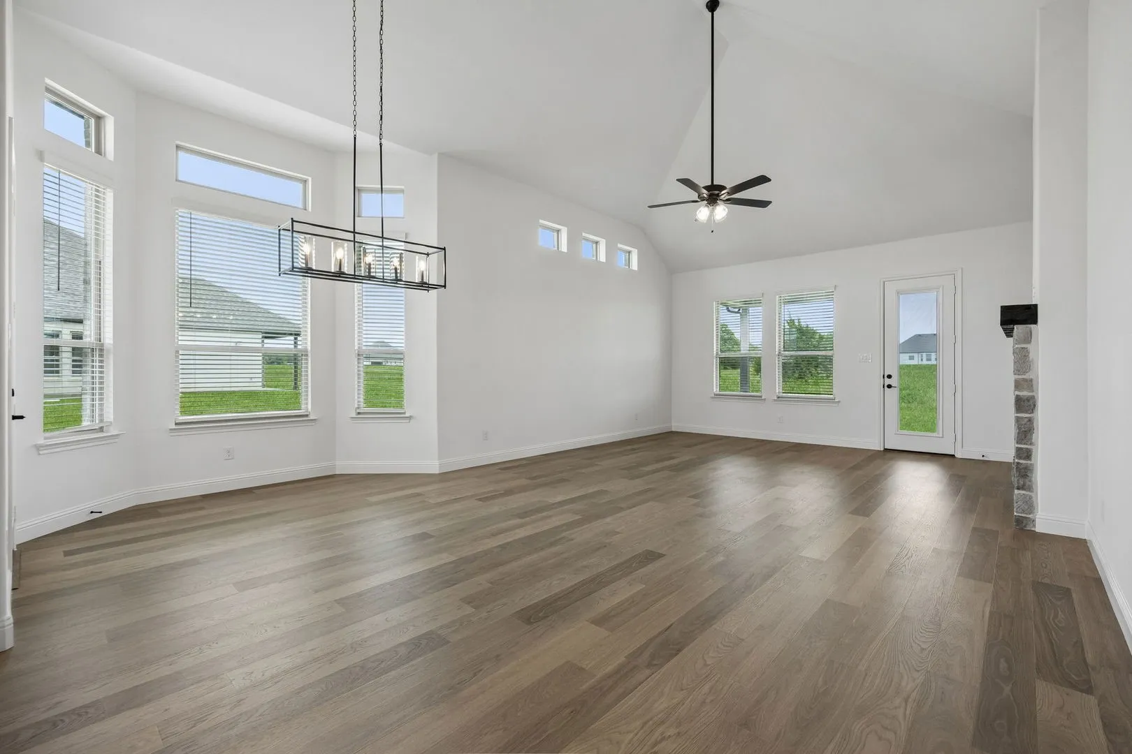 Single Family Residence For Sale in Johnson County , 5013 Valley View Drive, Joshua, Texas 76058, 4 Bedroom, 3 Bathroom, 2 Garage spaces, 2,734 Sqft, built in 2026, New Construction - Incomplete, mls#21197779, Real Estate Agent in Joshua, Homes For Sale in Johnson county, Homes For Sale in Joshua, Realtor in Joshua Texas, Real Estate Brokerage Independent Realty Texas, Luminita Cordes Realtor