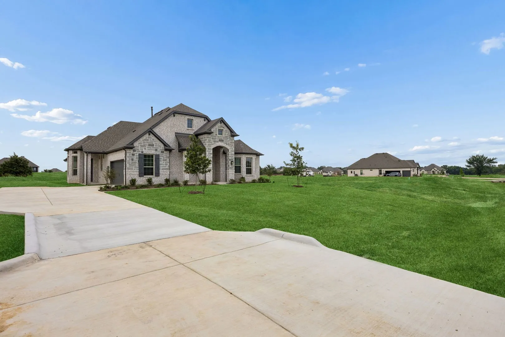 Single Family Residence For Sale in Johnson County , 5013 Valley View Drive, Joshua, Texas 76058, 4 Bedroom, 3 Bathroom, 2 Garage spaces, 2,734 Sqft, built in 2026, New Construction - Incomplete, mls#21197779, Real Estate Agent in Joshua, Homes For Sale in Johnson county, Homes For Sale in Joshua, Realtor in Joshua Texas, Real Estate Brokerage Independent Realty Texas, Luminita Cordes Realtor