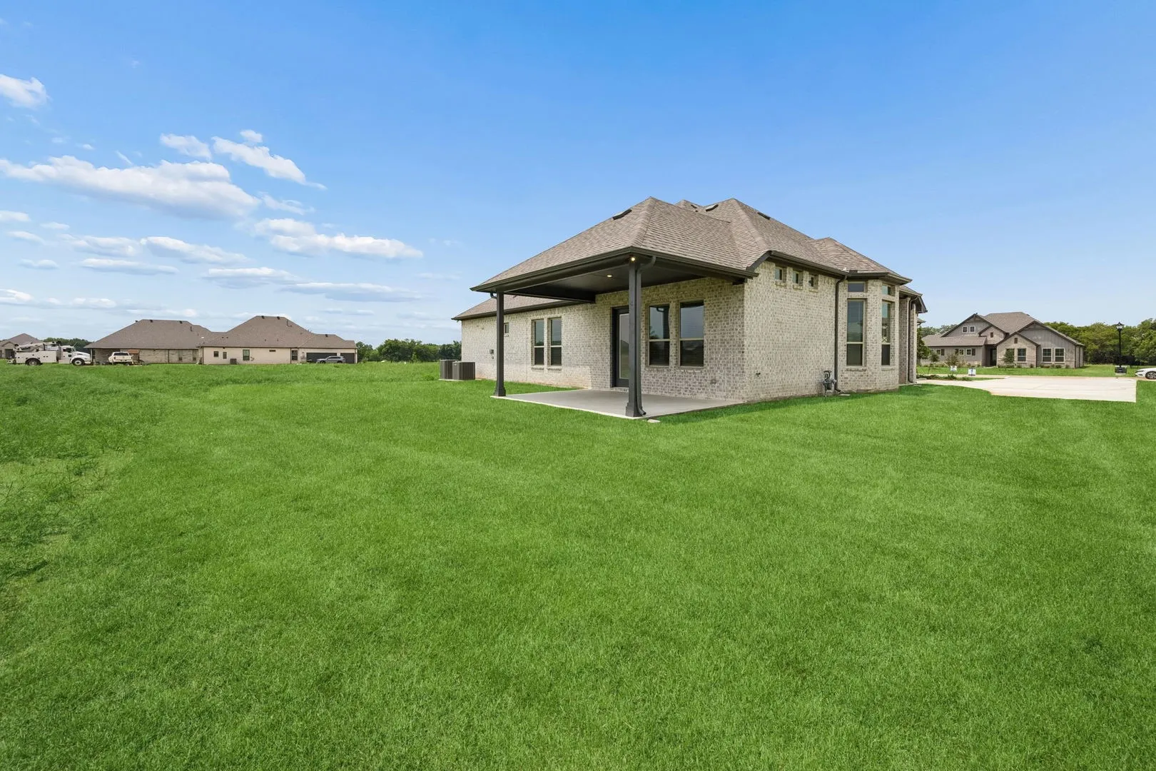 Single Family Residence For Sale in Johnson County , 5013 Valley View Drive, Joshua, Texas 76058, 4 Bedroom, 3 Bathroom, 2 Garage spaces, 2,734 Sqft, built in 2026, New Construction - Incomplete, mls#21197779, Real Estate Agent in Joshua, Homes For Sale in Johnson county, Homes For Sale in Joshua, Realtor in Joshua Texas, Real Estate Brokerage Independent Realty Texas, Luminita Cordes Realtor