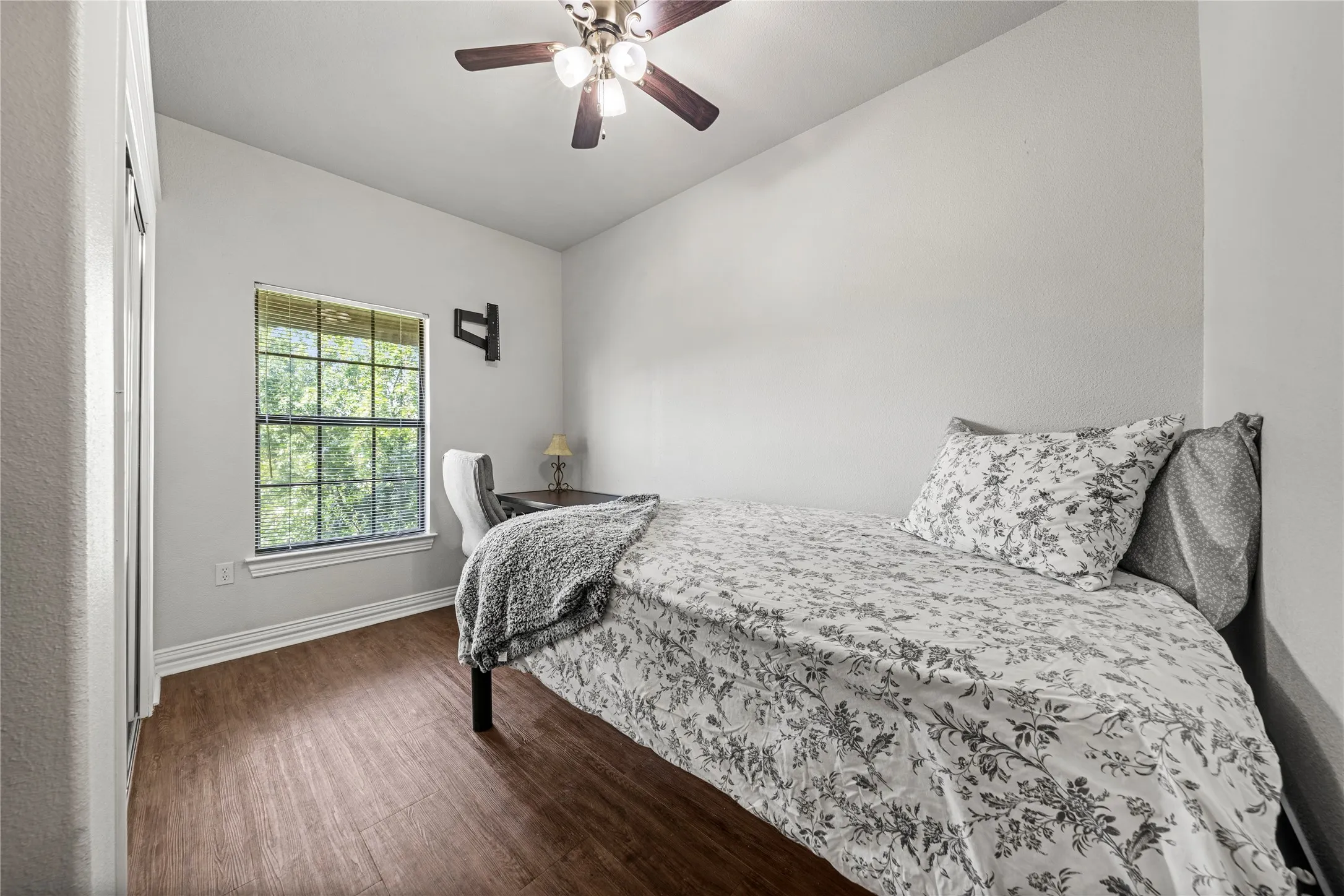 Primary bedroom 1