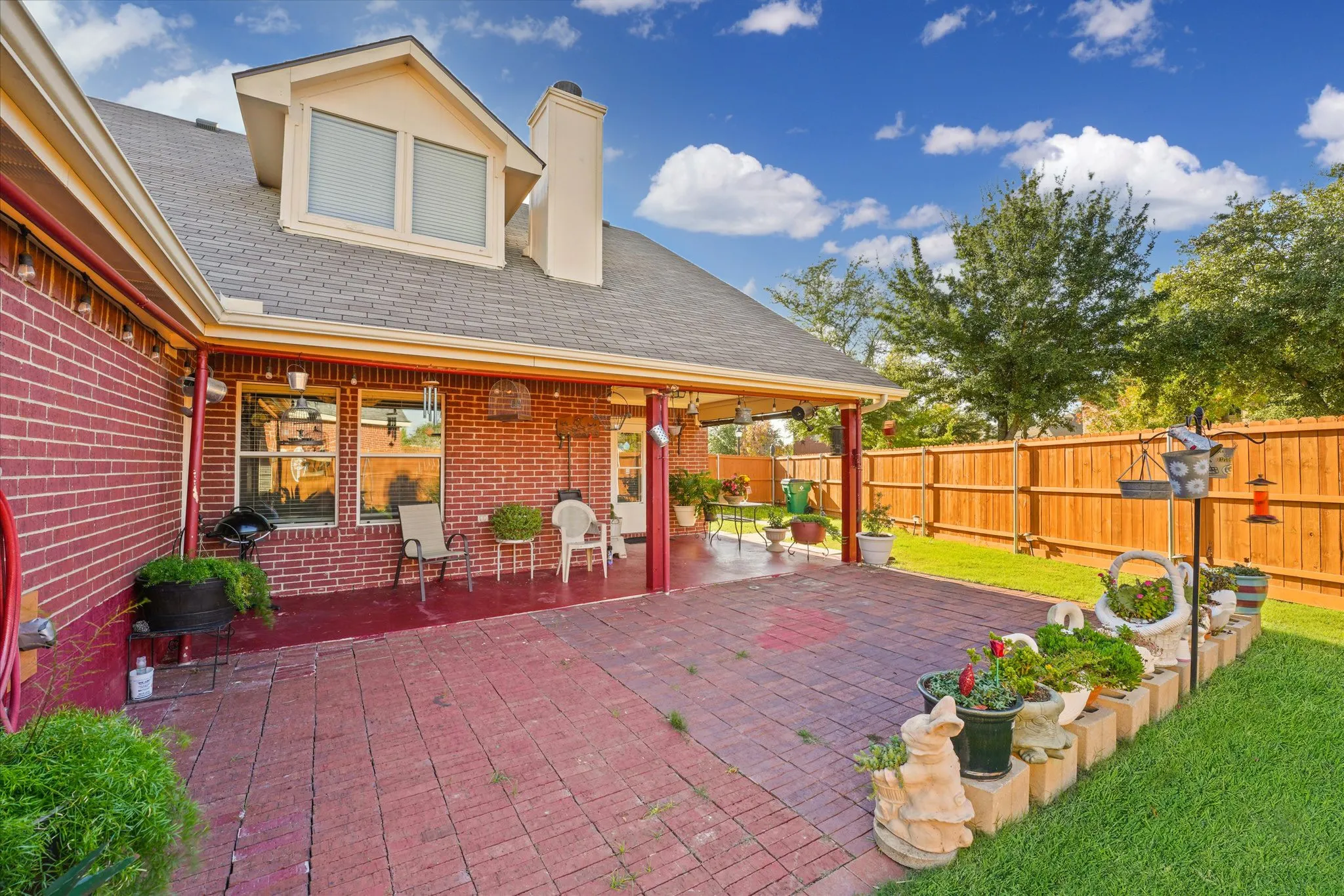Single Family Residence For Sale in Kaufman County , 4008 Liberty Trail, Heartland, Texas 75126, 3 Bedroom, 3 Bathroom, 2 Garage spaces, 2,395 Sqft, built in 2006, mls#21197854, Real Estate Agent in Heartland, Homes For Sale in Kaufman county, Homes For Sale in Heartland, Realtor in Heartland Texas, Real Estate Brokerage Independent Realty Texas, Luminita Cordes Realtor